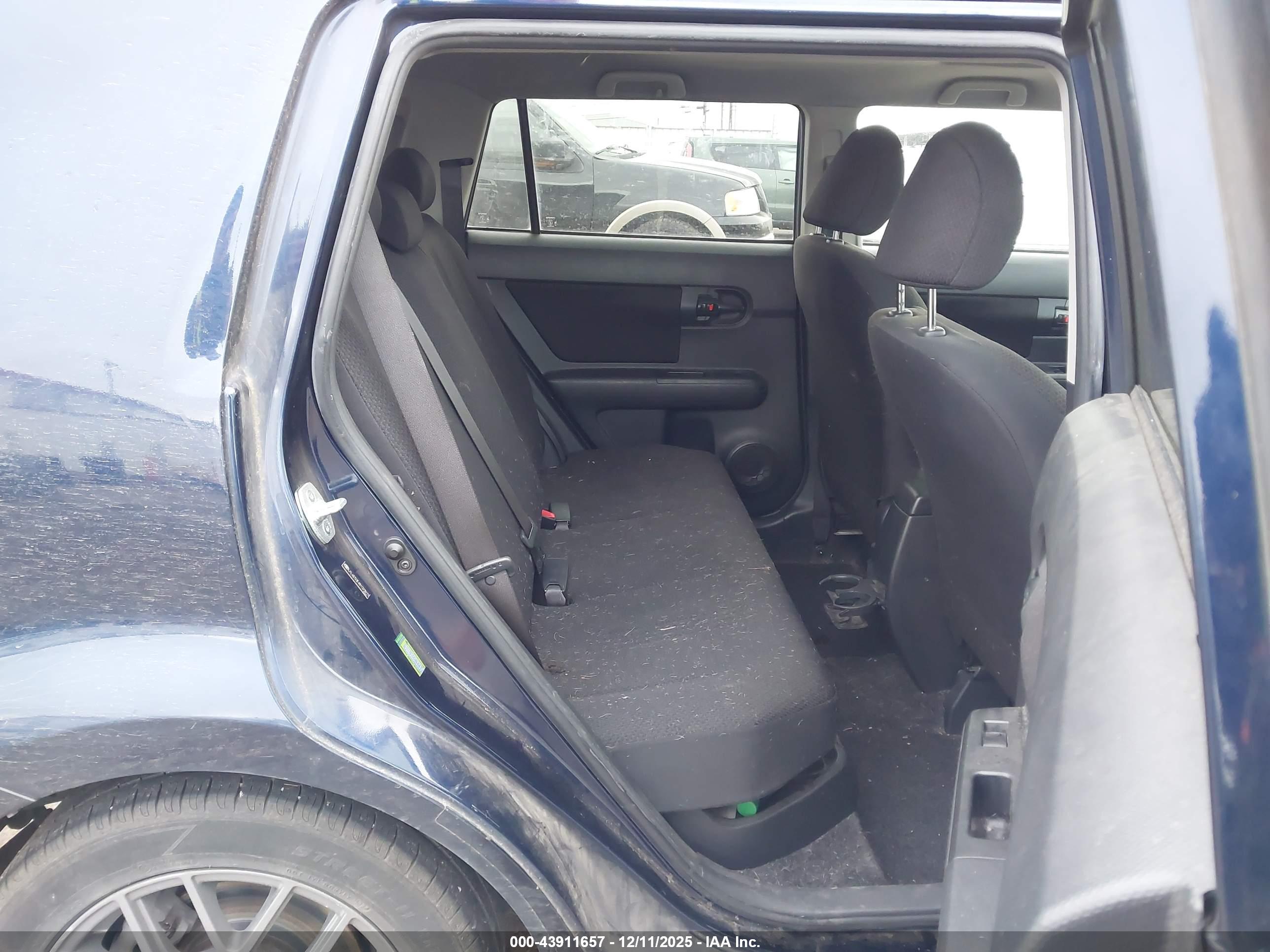 SCION XB image 8
