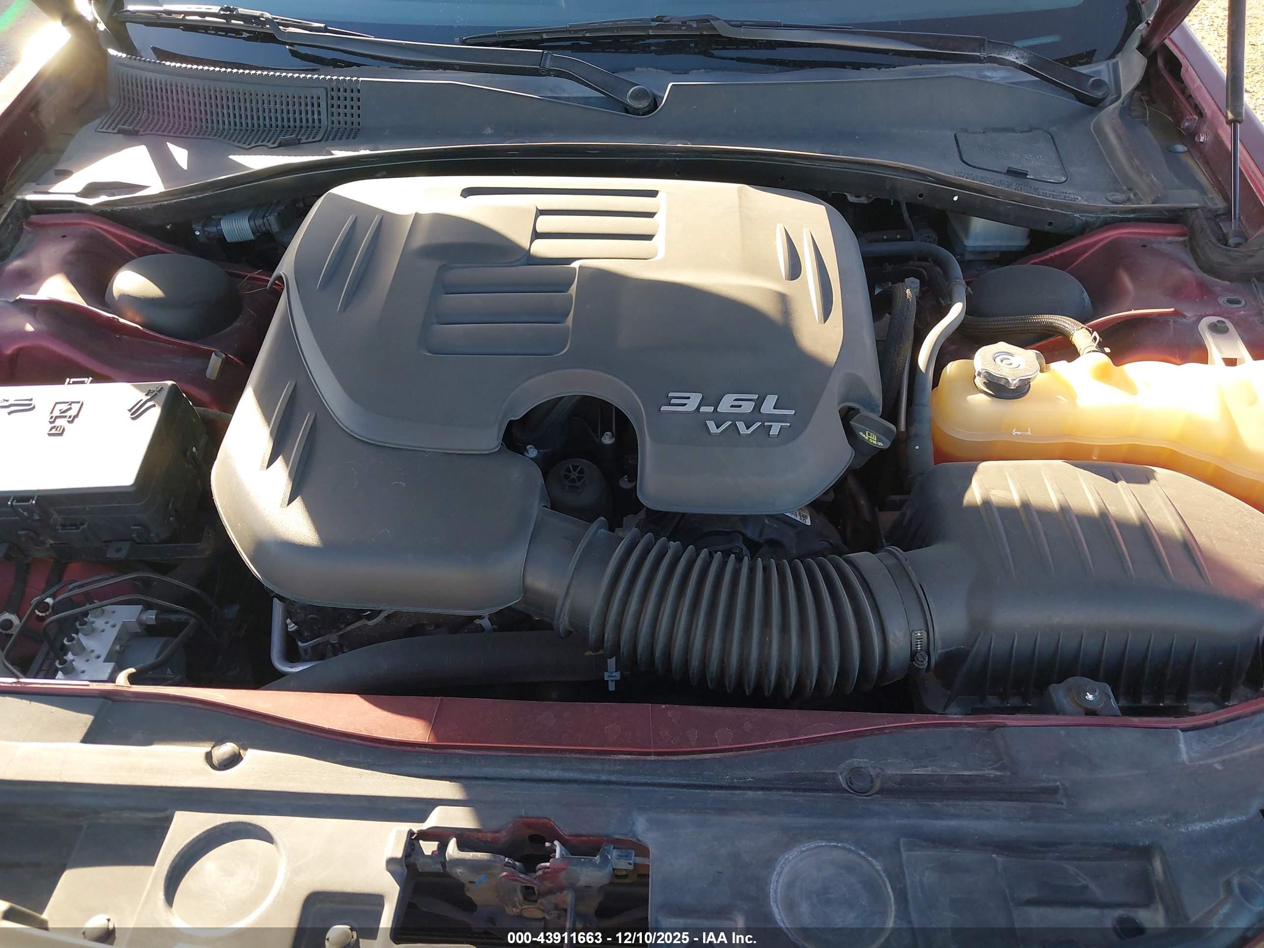 CHRYSLER 300C image 10