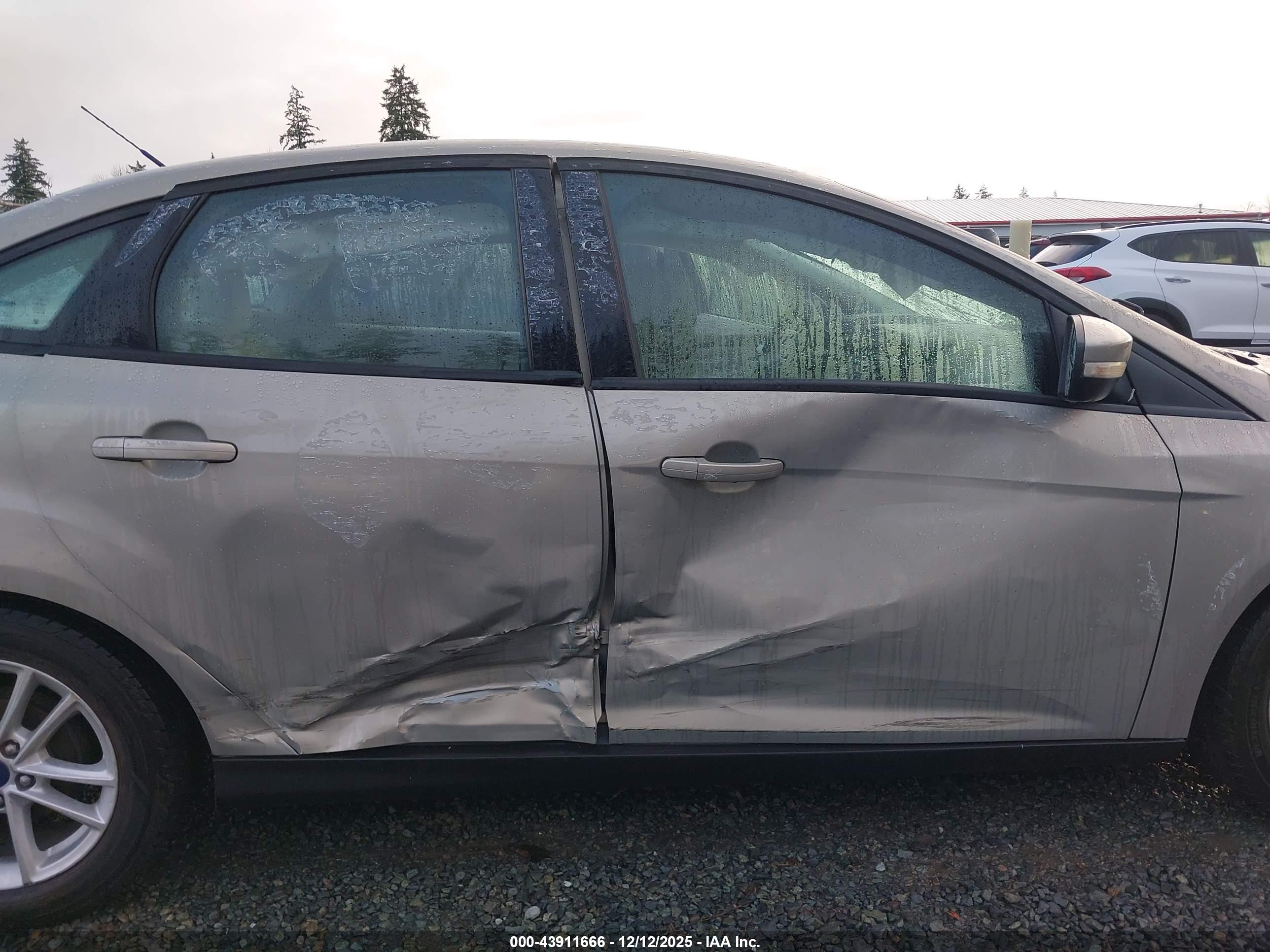 FORD FOCUS image 6