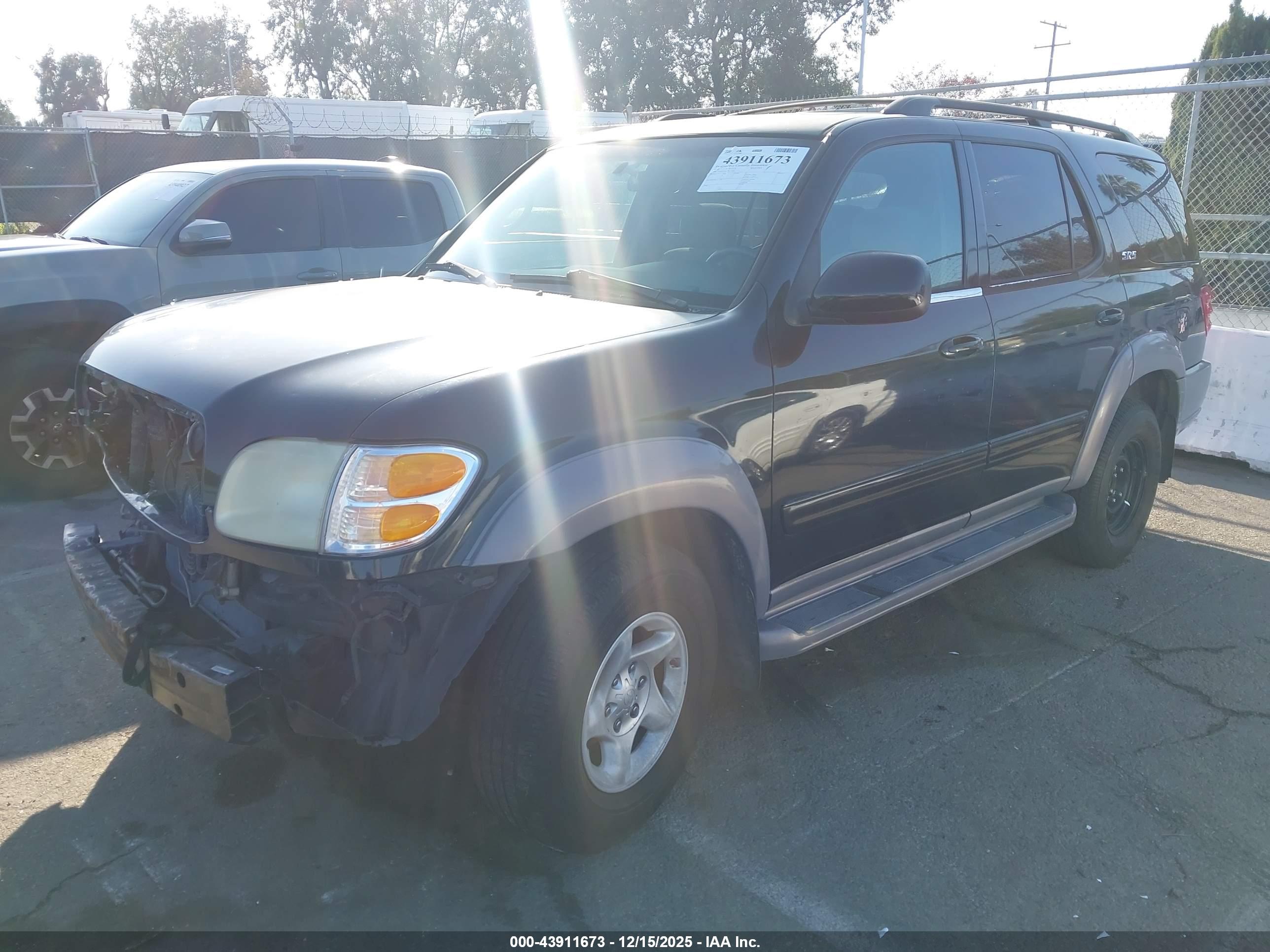 TOYOTA SEQUOIA image 2