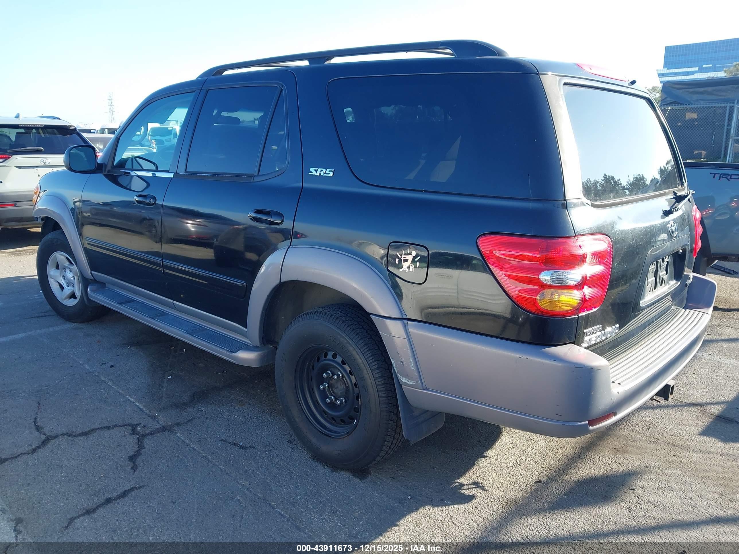 TOYOTA SEQUOIA image 3