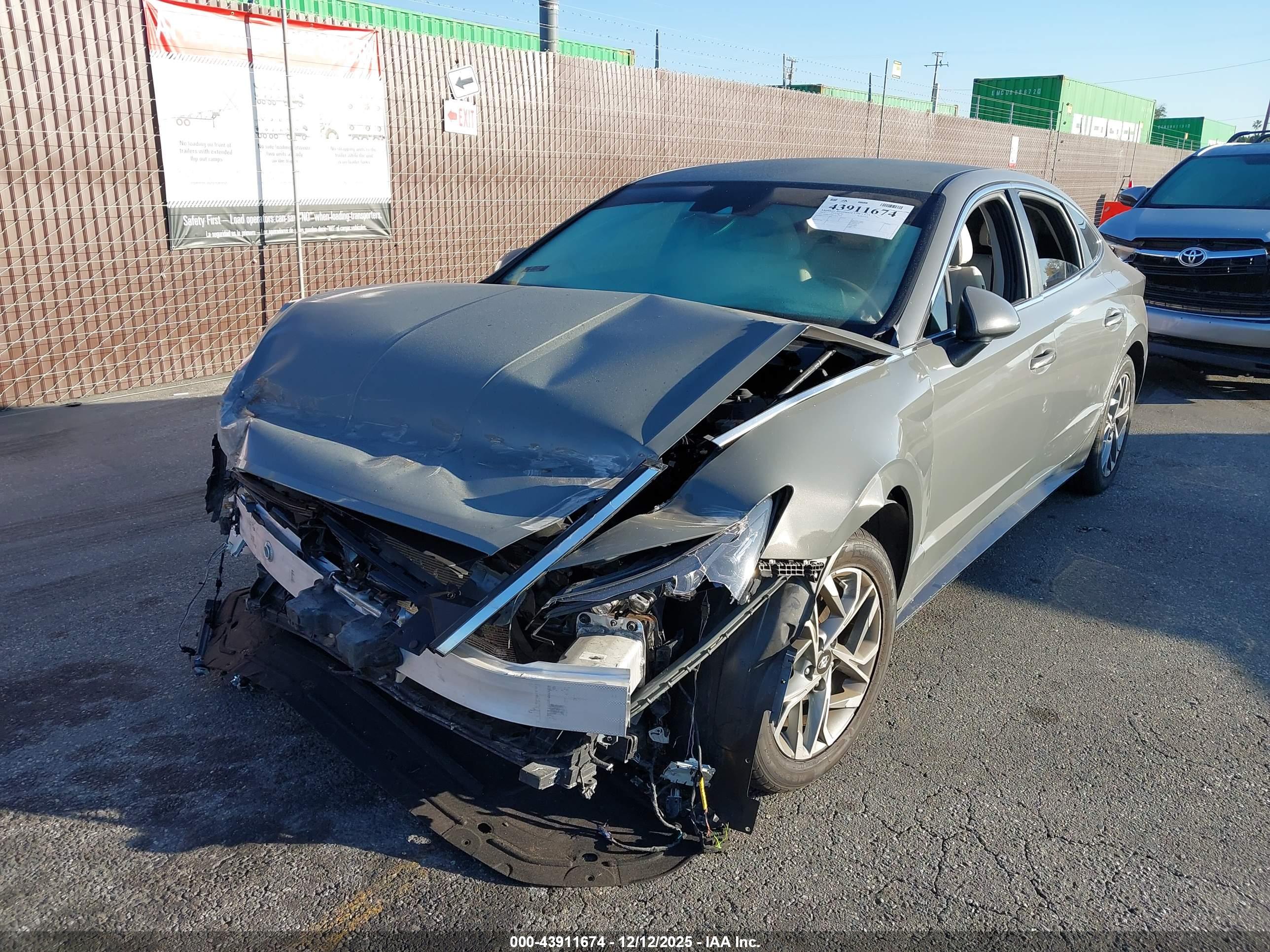 HYUNDAI SONATA image 6