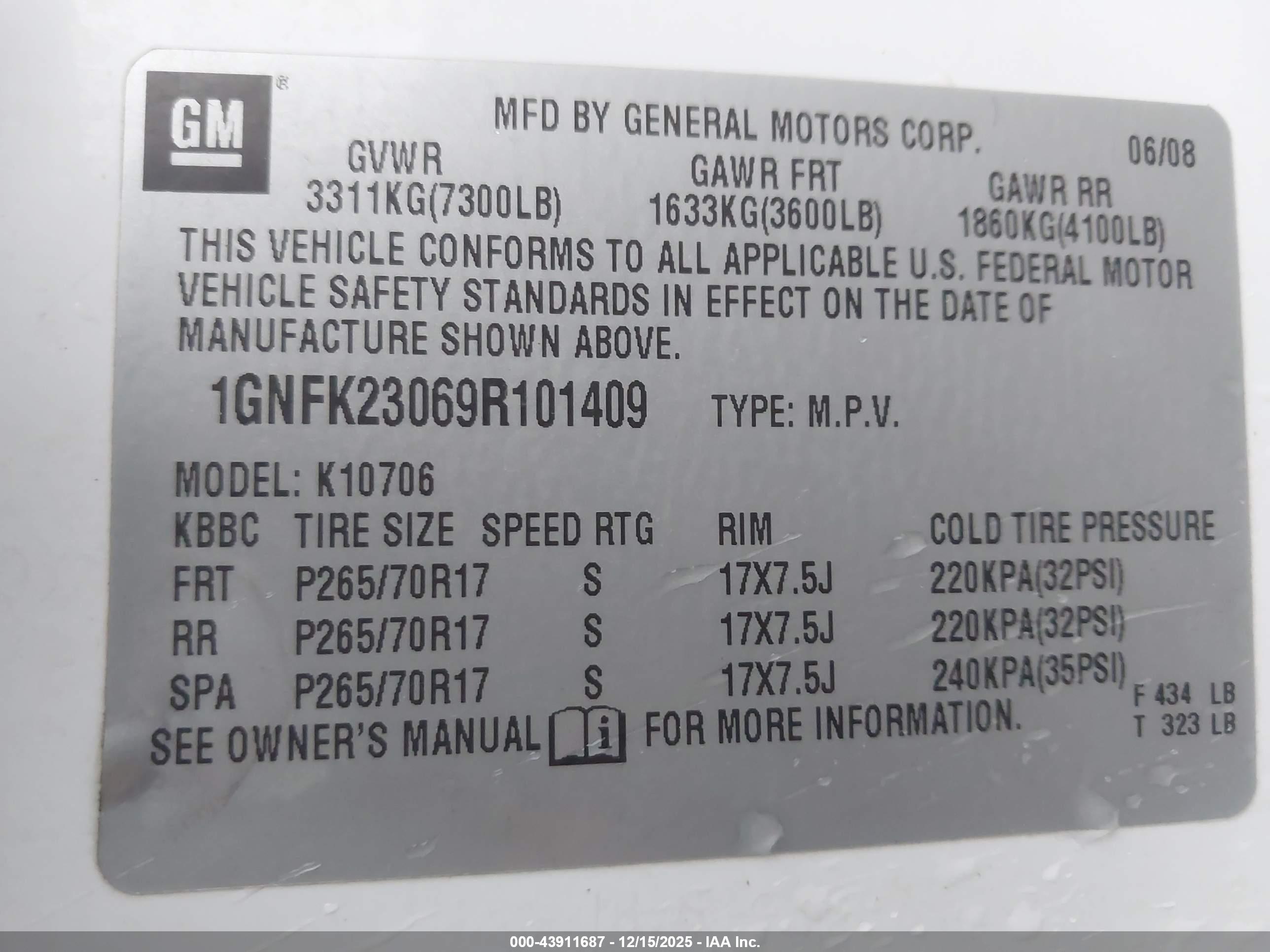 CHEVROLET TAHOE image 9