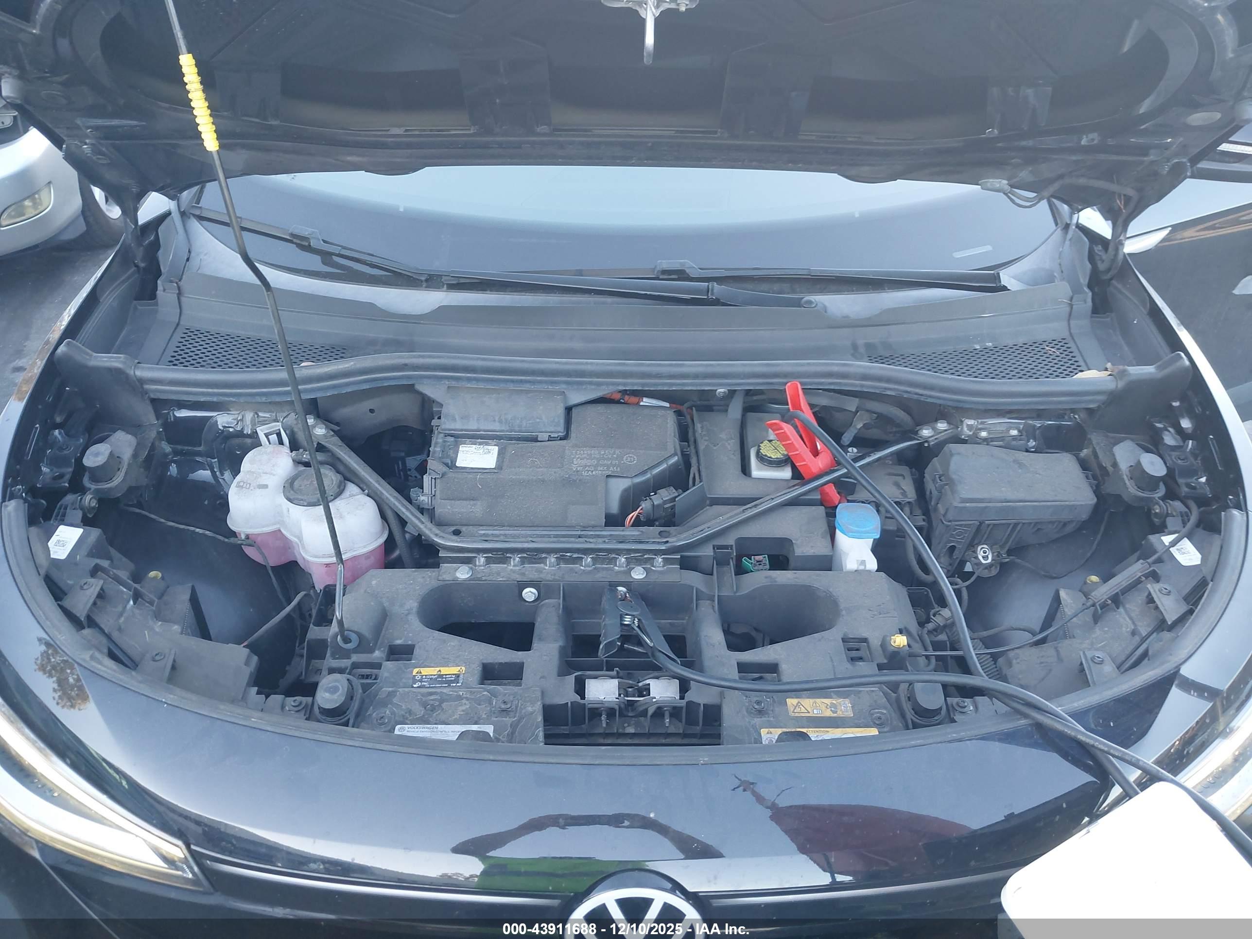 VOLKSWAGEN ID.4 image 10