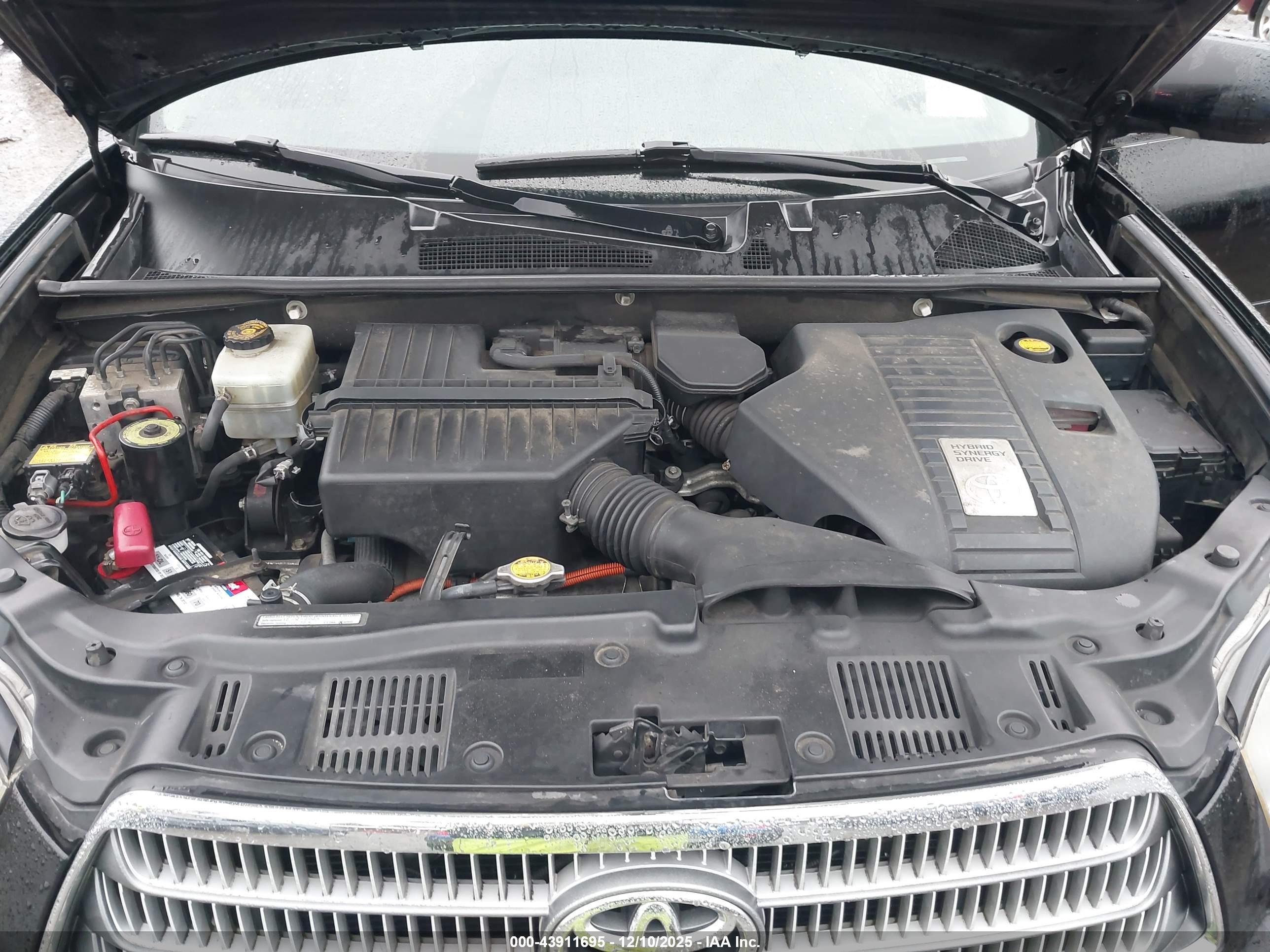 TOYOTA HIGHLANDER image 10