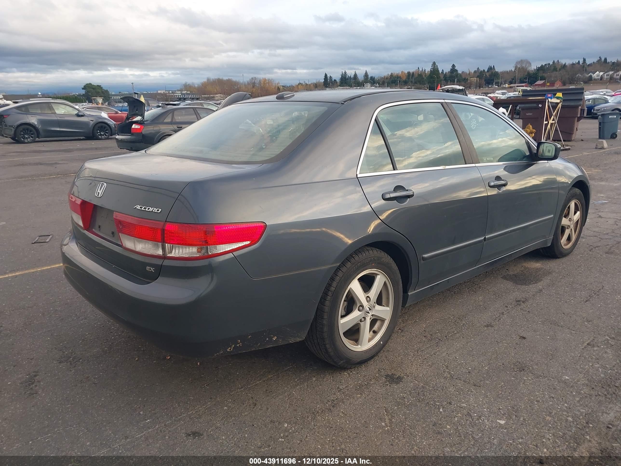 HONDA ACCORD image 4