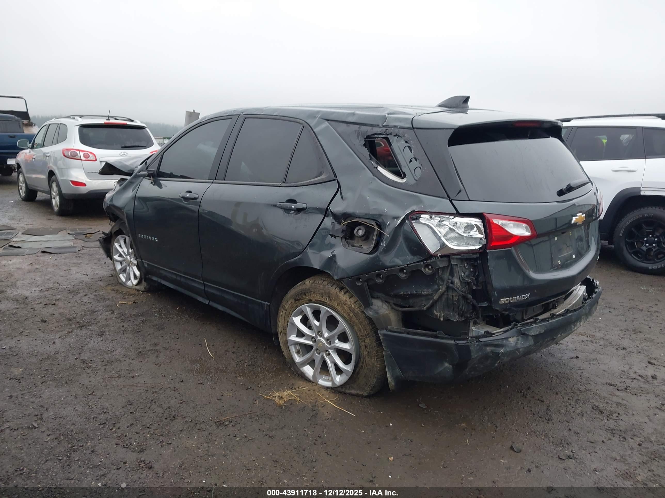 CHEVROLET EQUINOX image 3