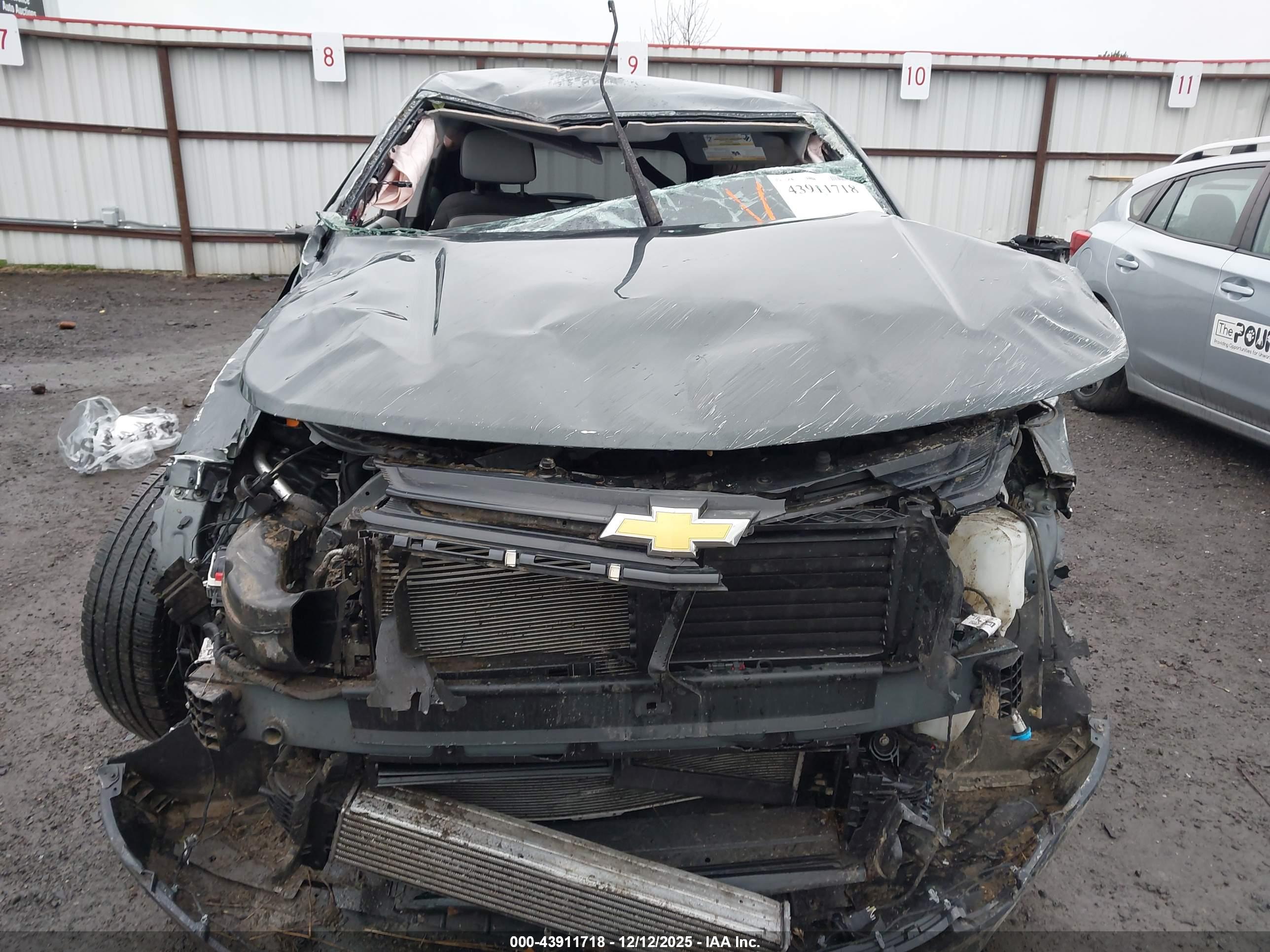 CHEVROLET EQUINOX image 6