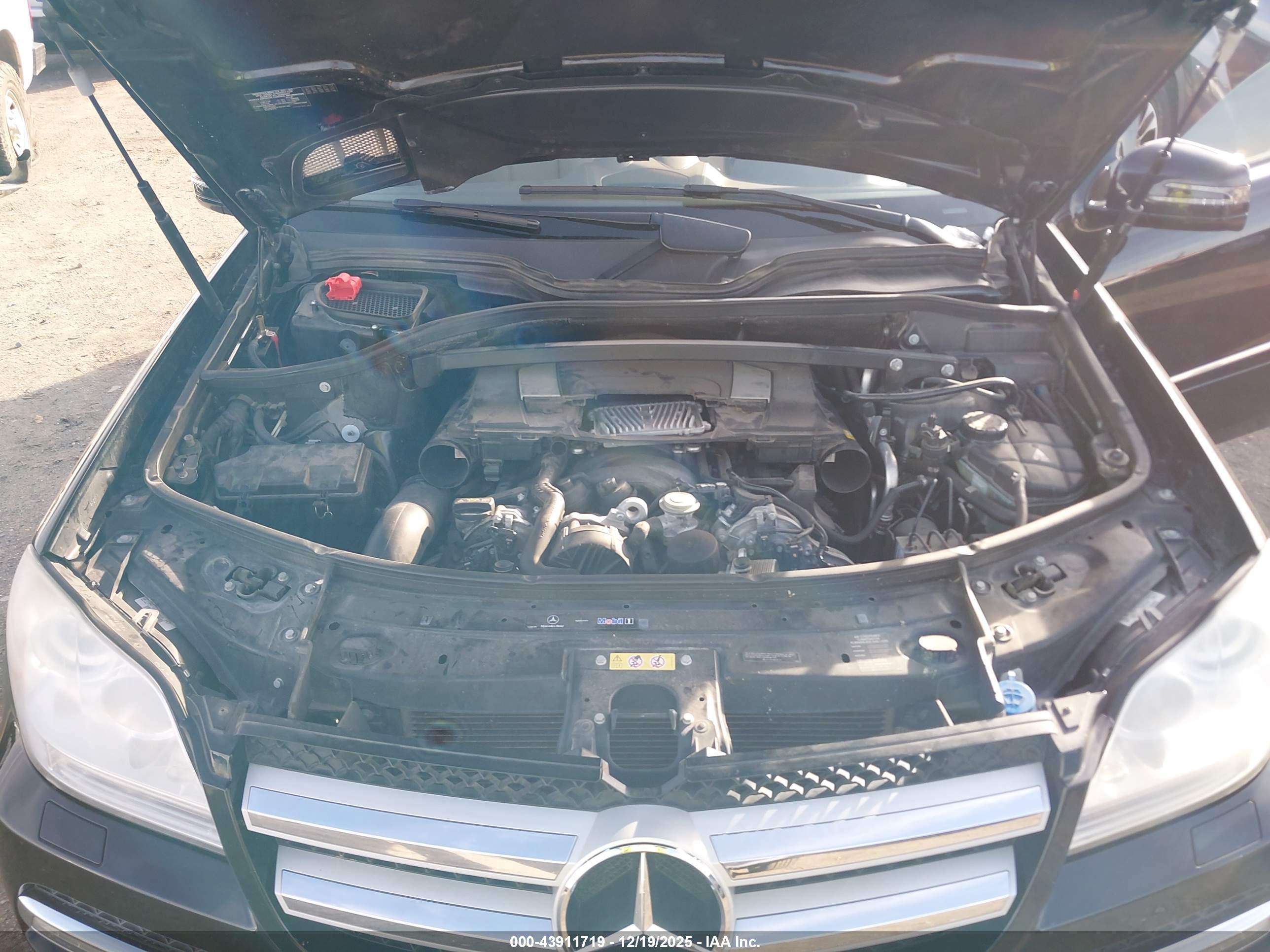 MERCEDES-BENZ GL image 10