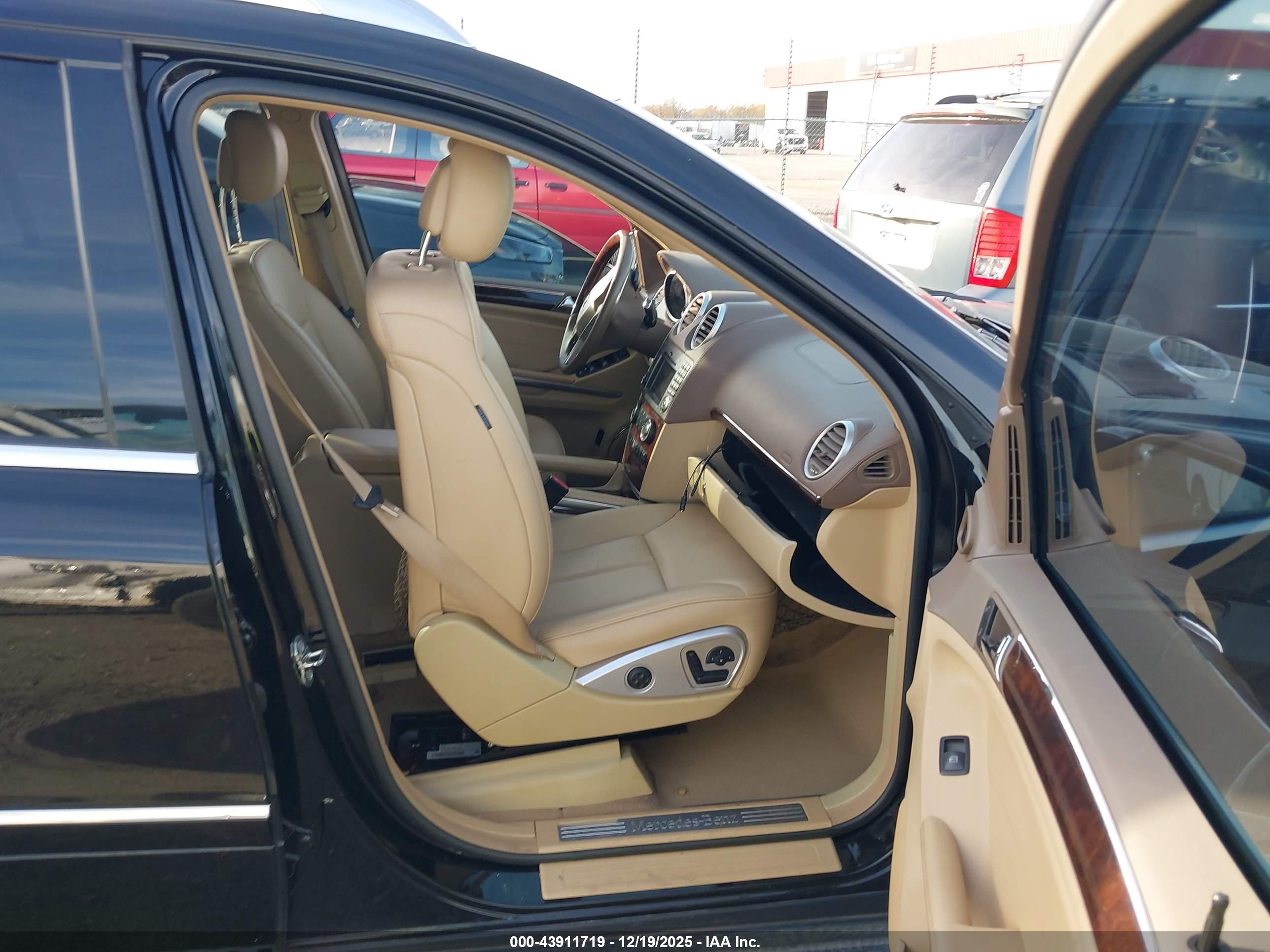 MERCEDES-BENZ GL image 5