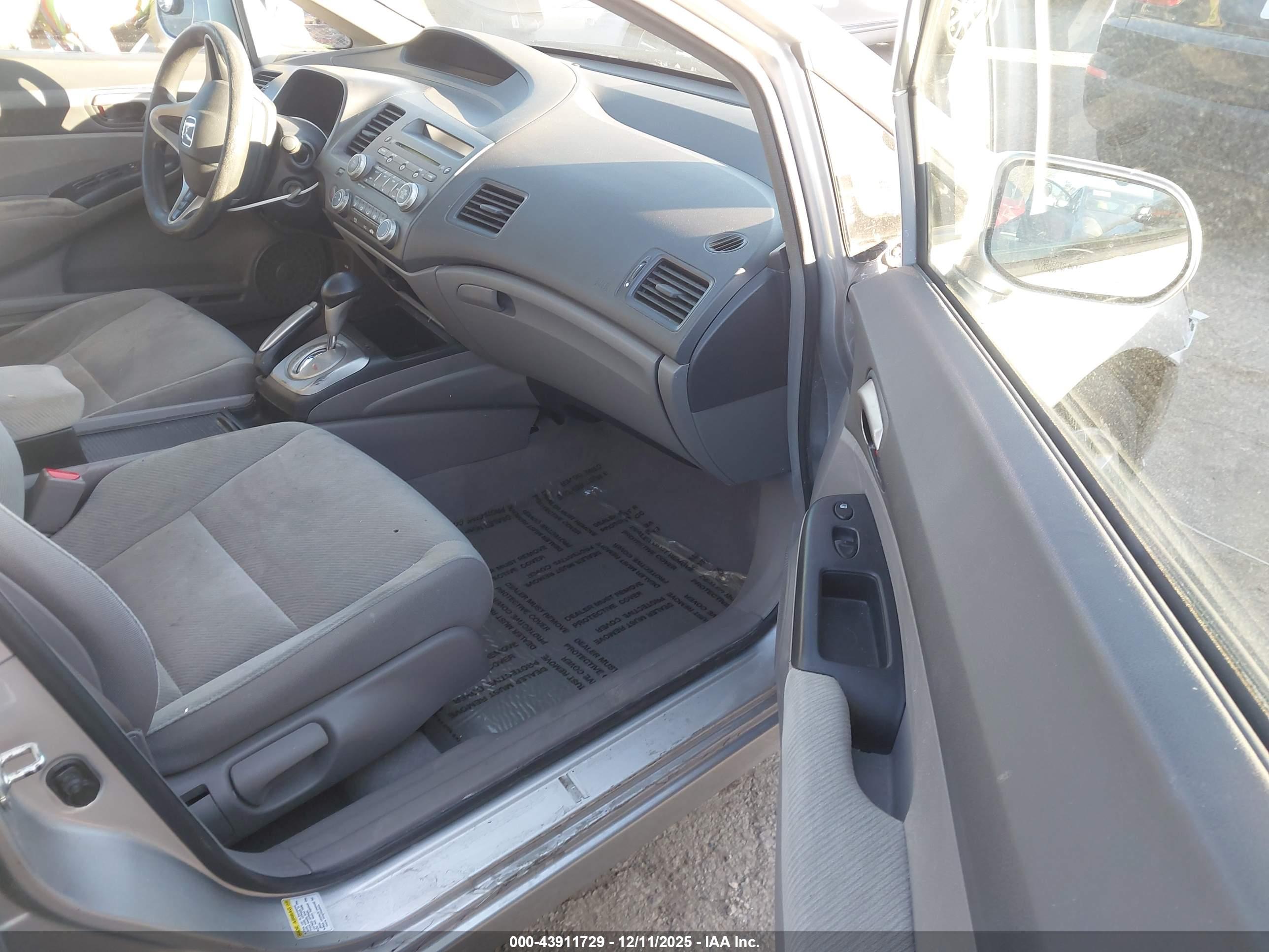 HONDA CIVIC image 5
