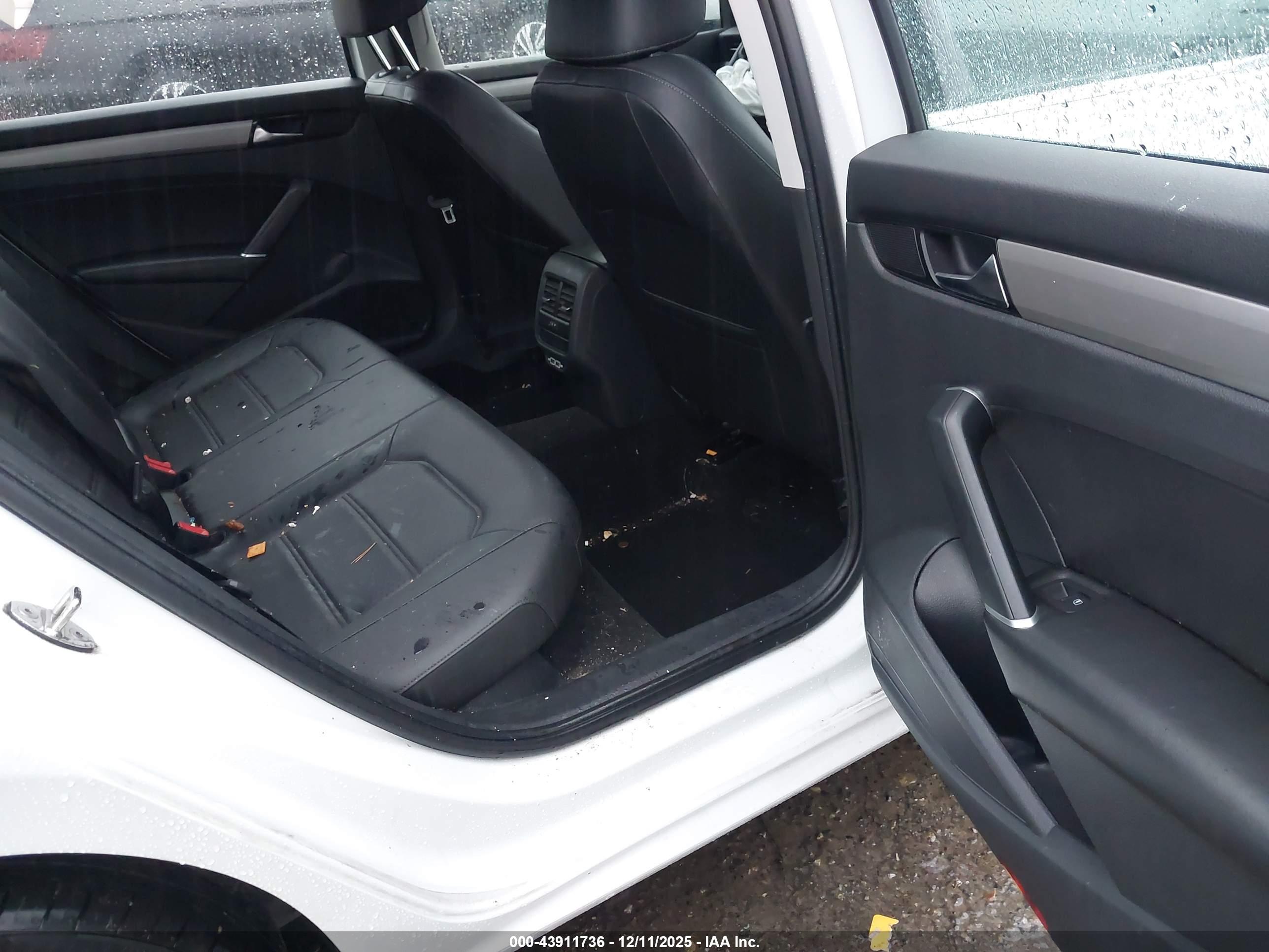 VOLKSWAGEN PASSAT image 8