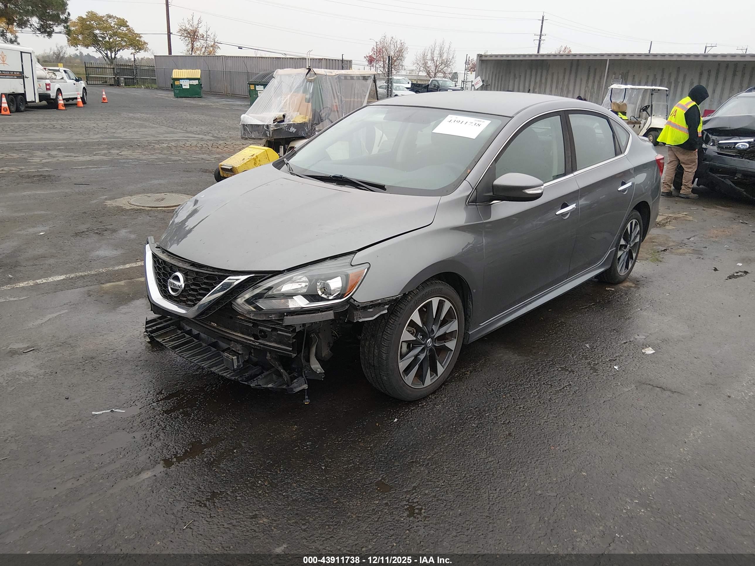 NISSAN SENTRA image 2