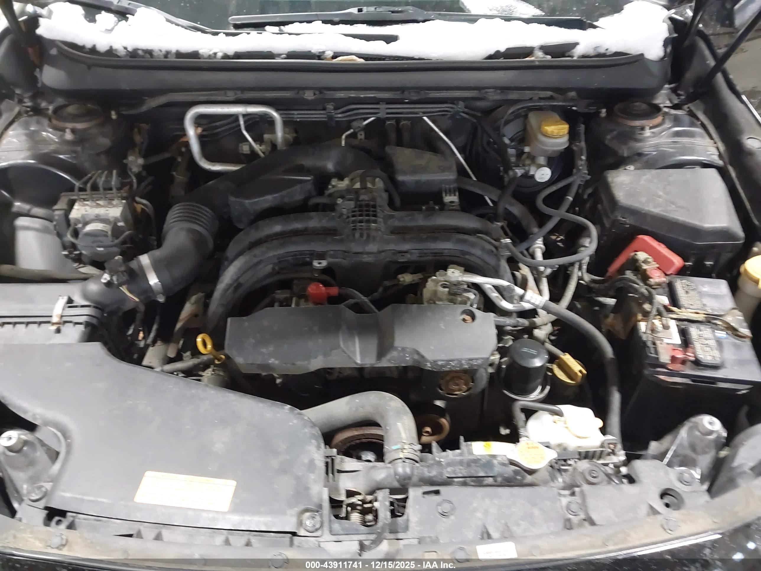 SUBARU OUTBACK image 10