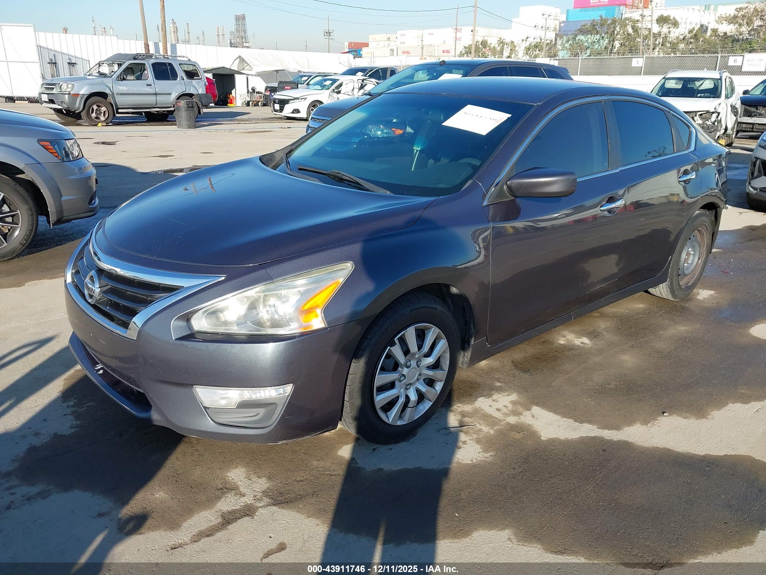 NISSAN ALTIMA image 2