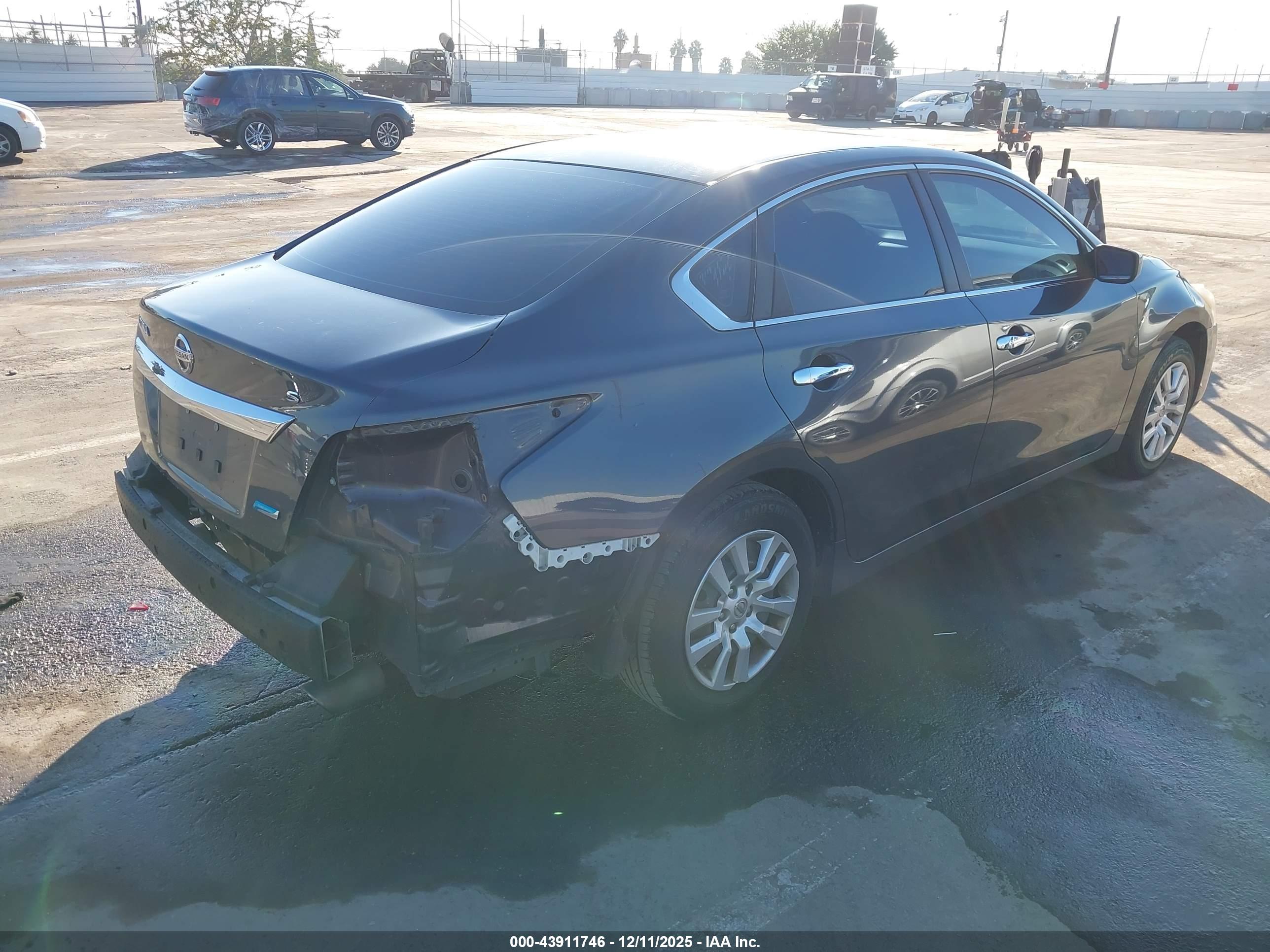 NISSAN ALTIMA image 4