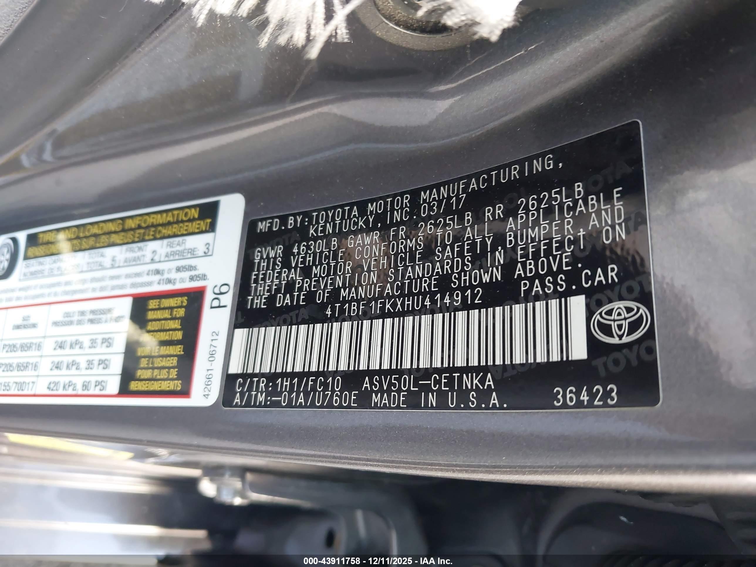 TOYOTA CAMRY image 9