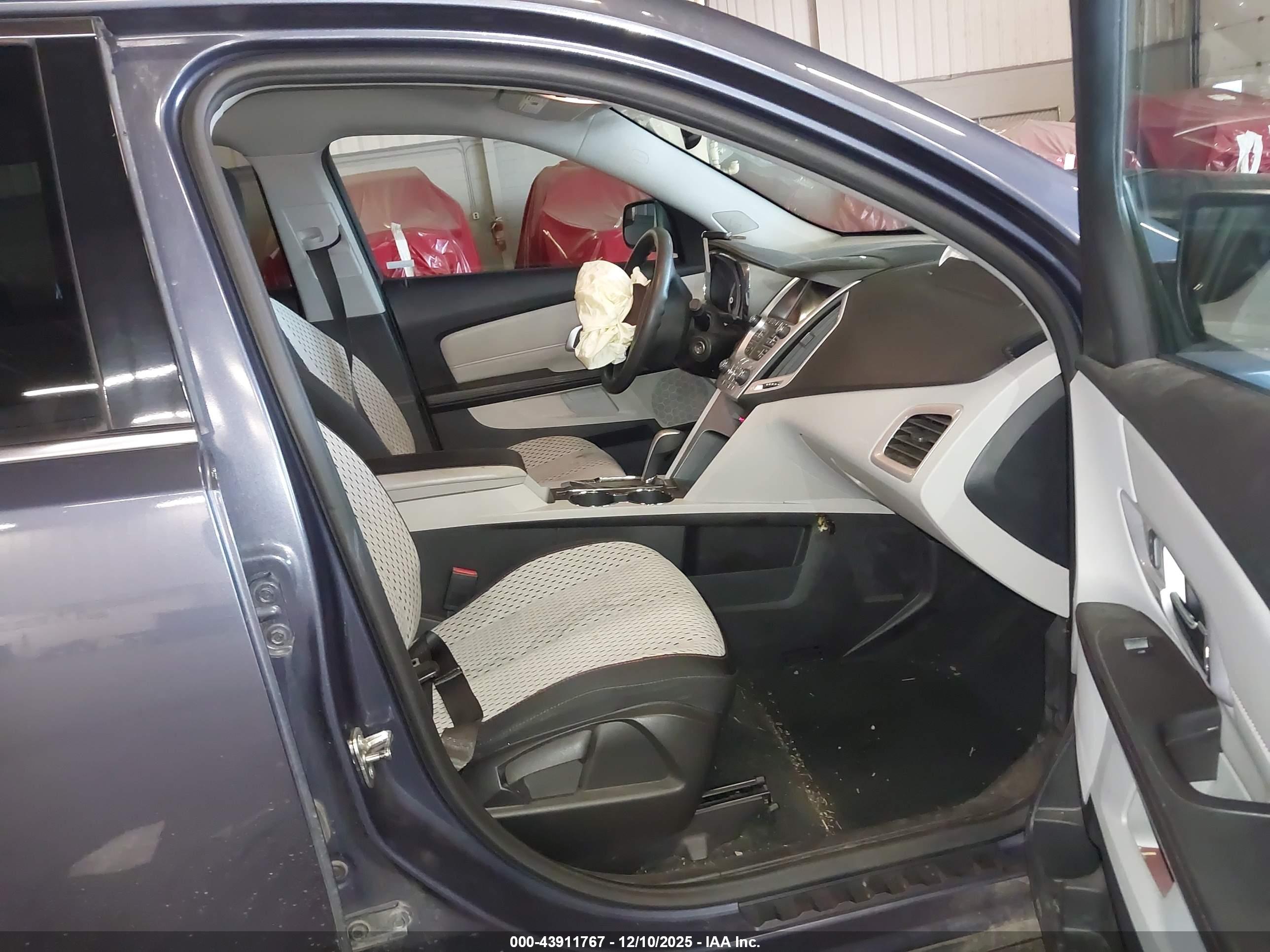 GMC TERRAIN image 5