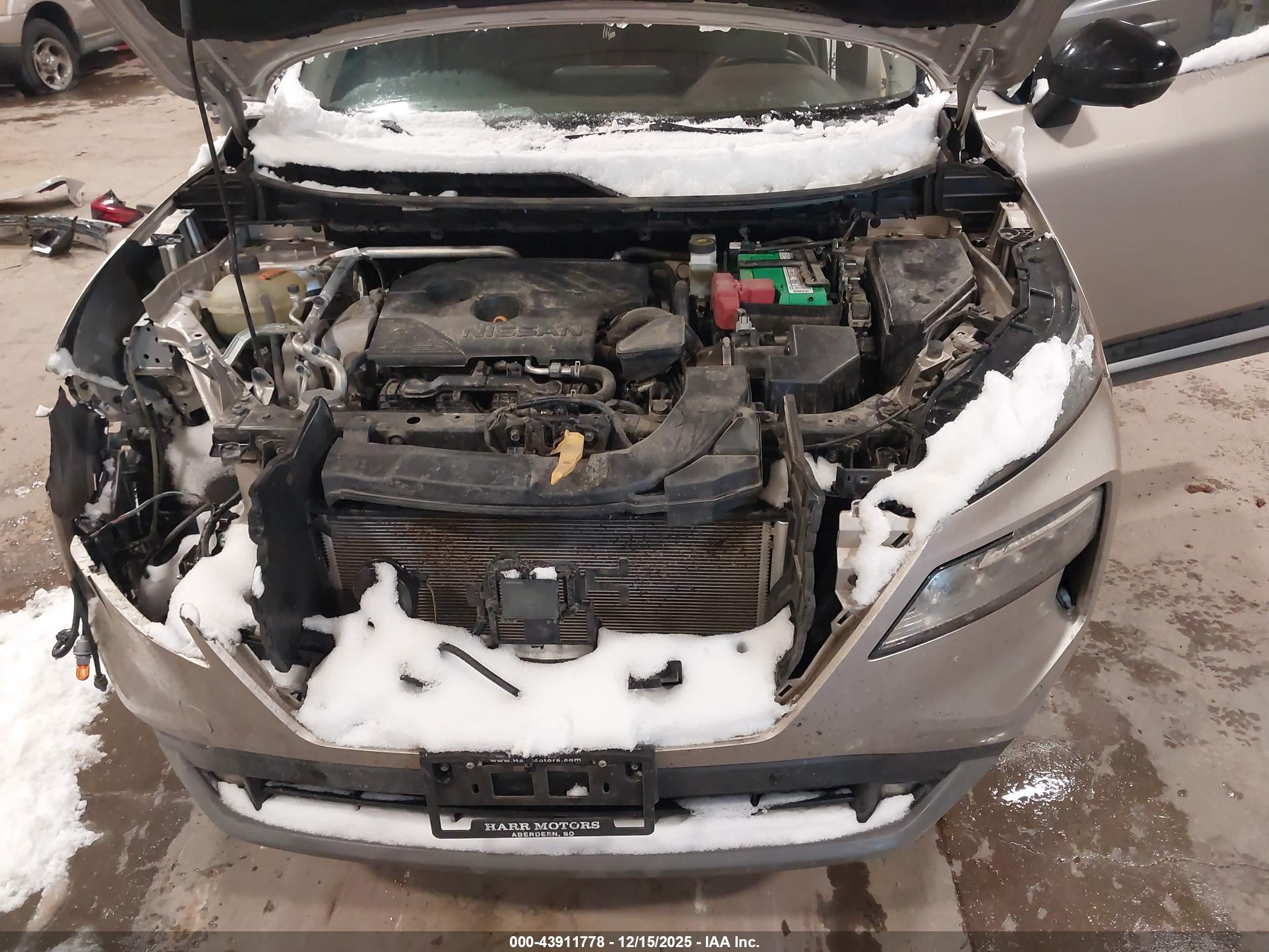 NISSAN ROGUE image 10