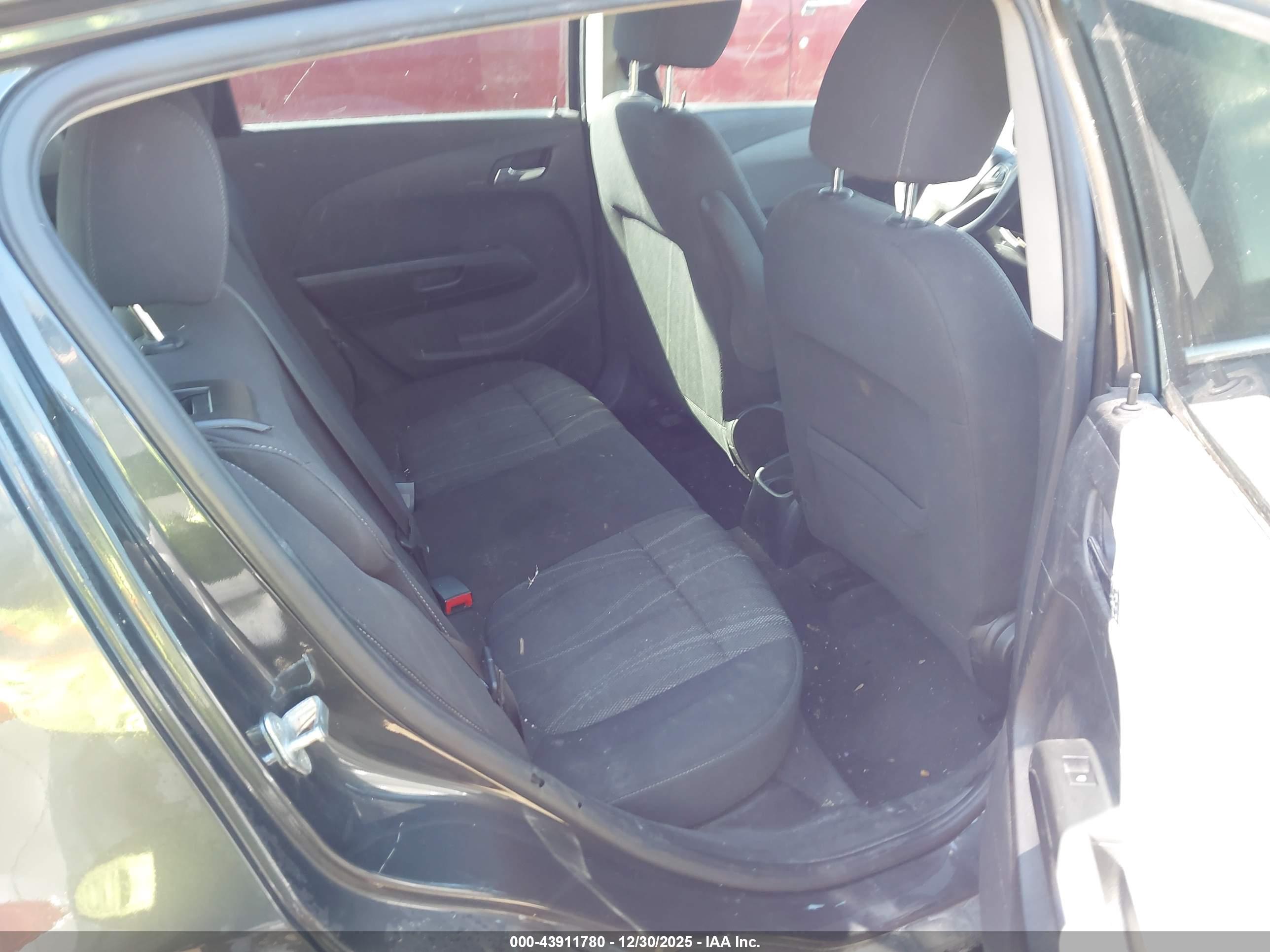 CHEVROLET SONIC image 8