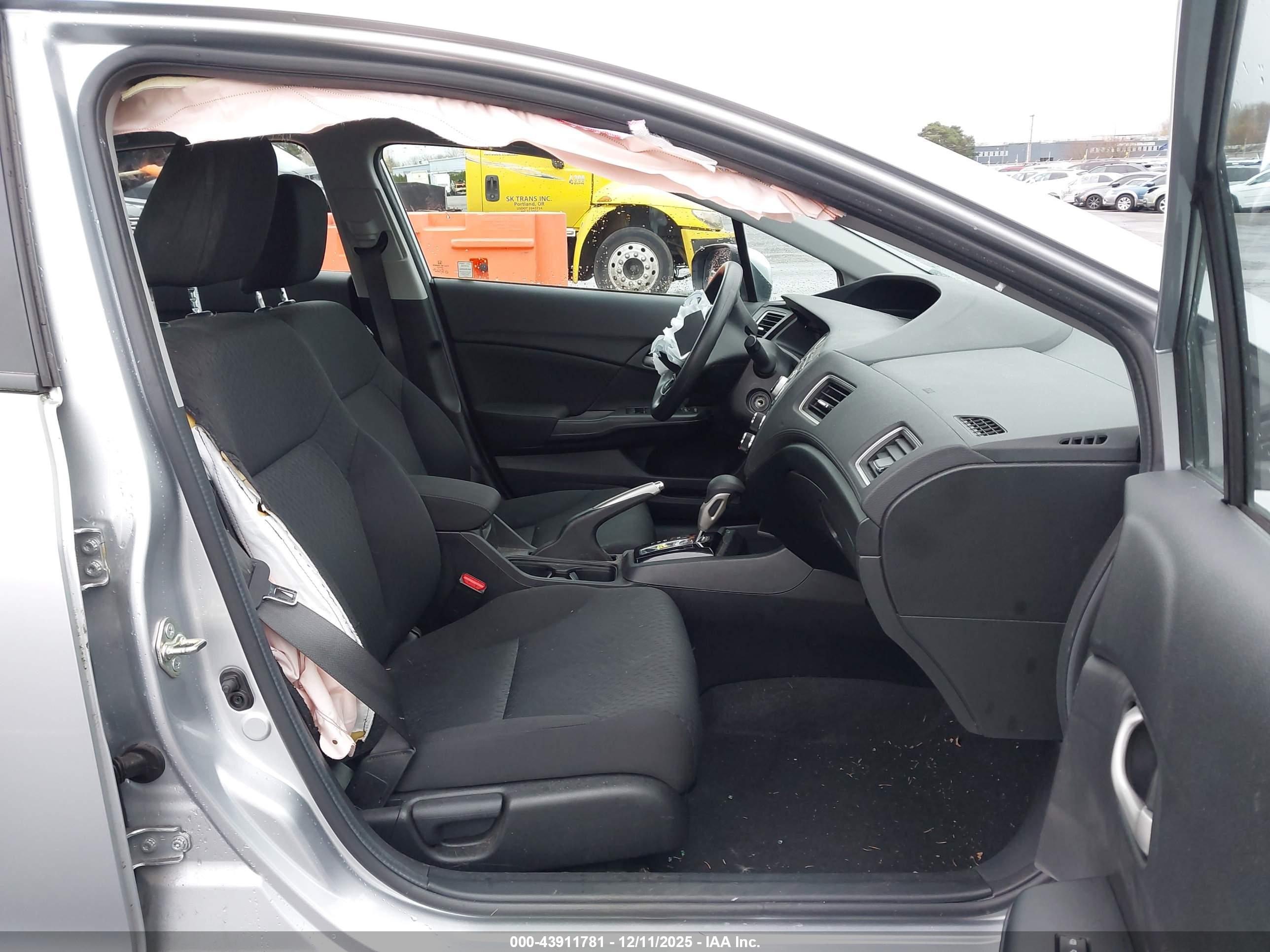 HONDA CIVIC image 5