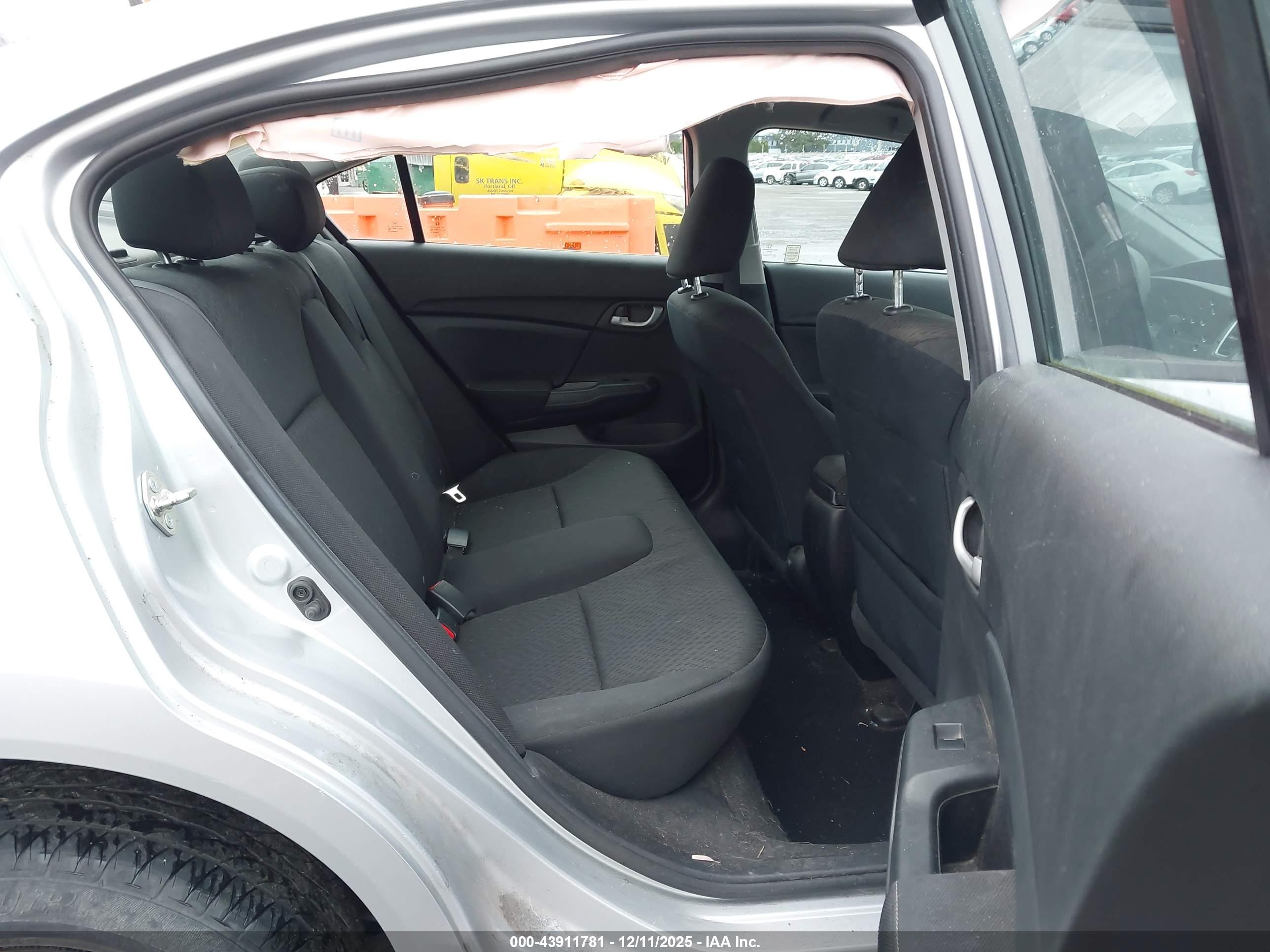HONDA CIVIC image 8