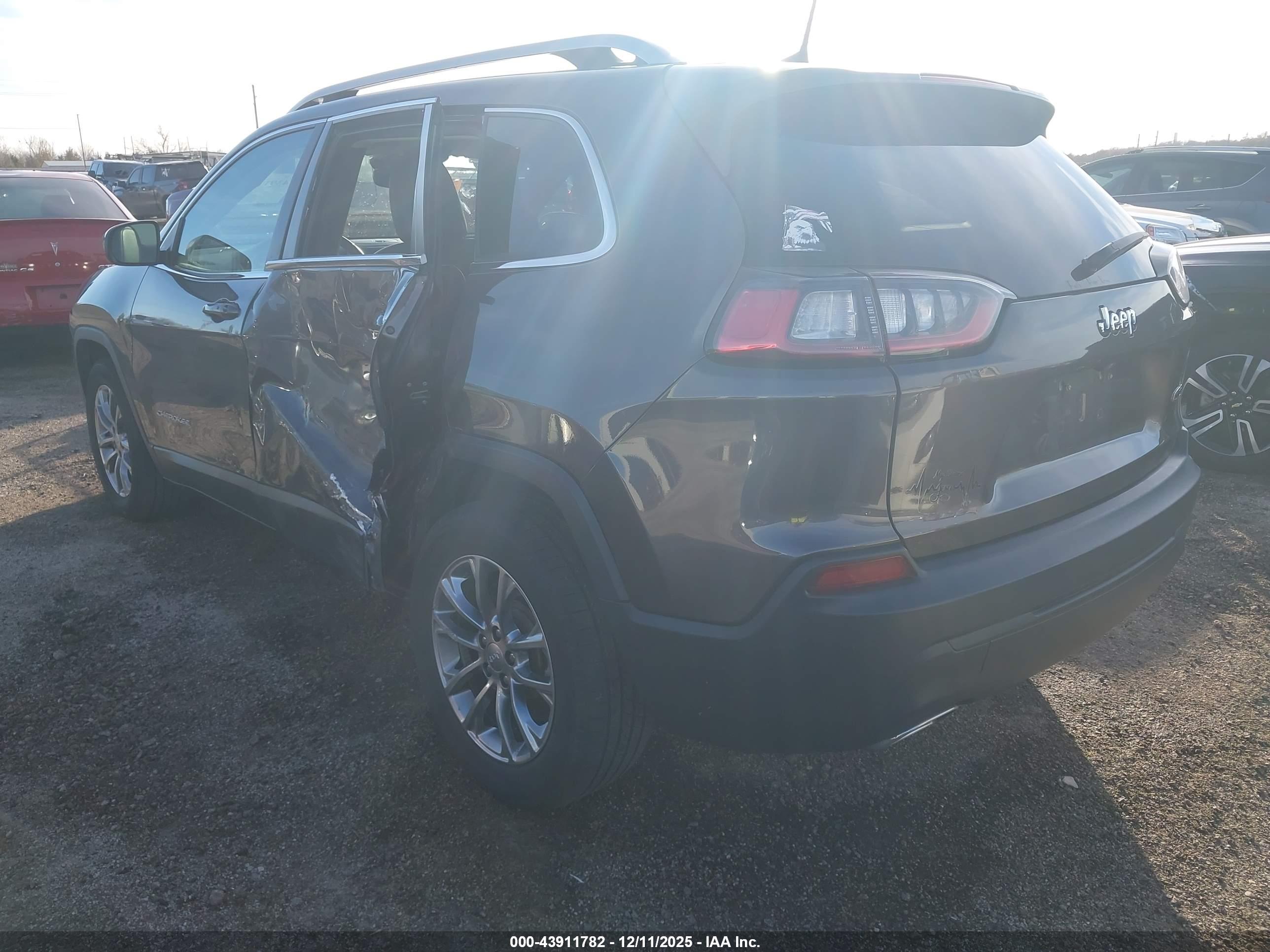 JEEP CHEROKEE image 3