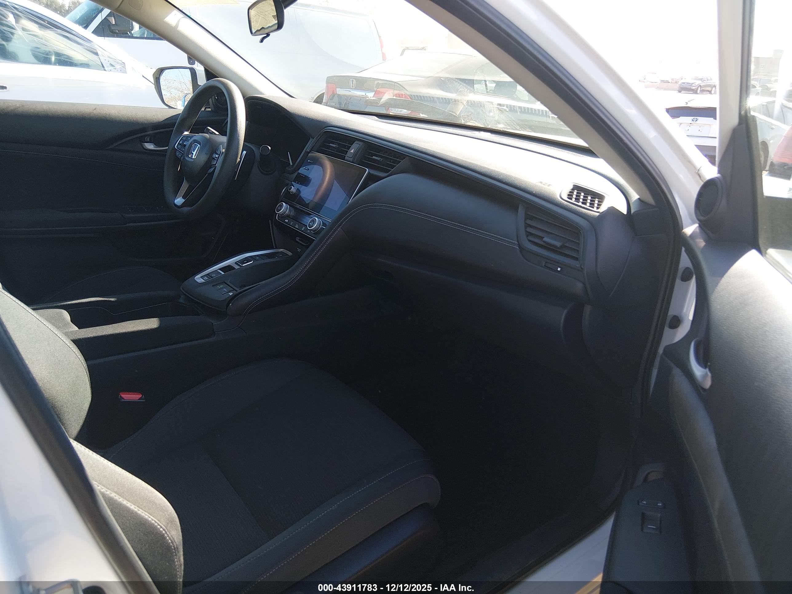 HONDA INSIGHT image 5