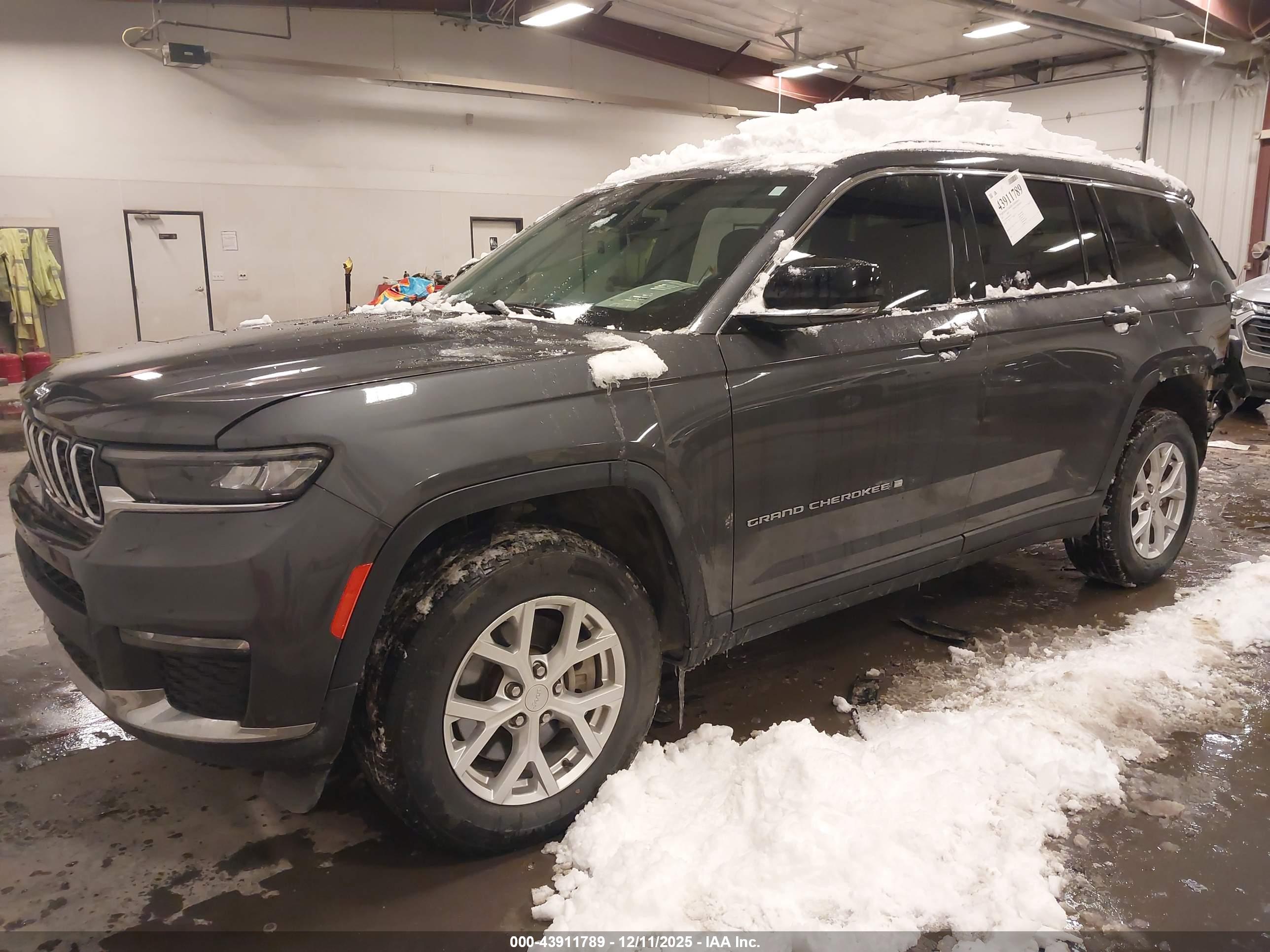 JEEP GRAND image 2