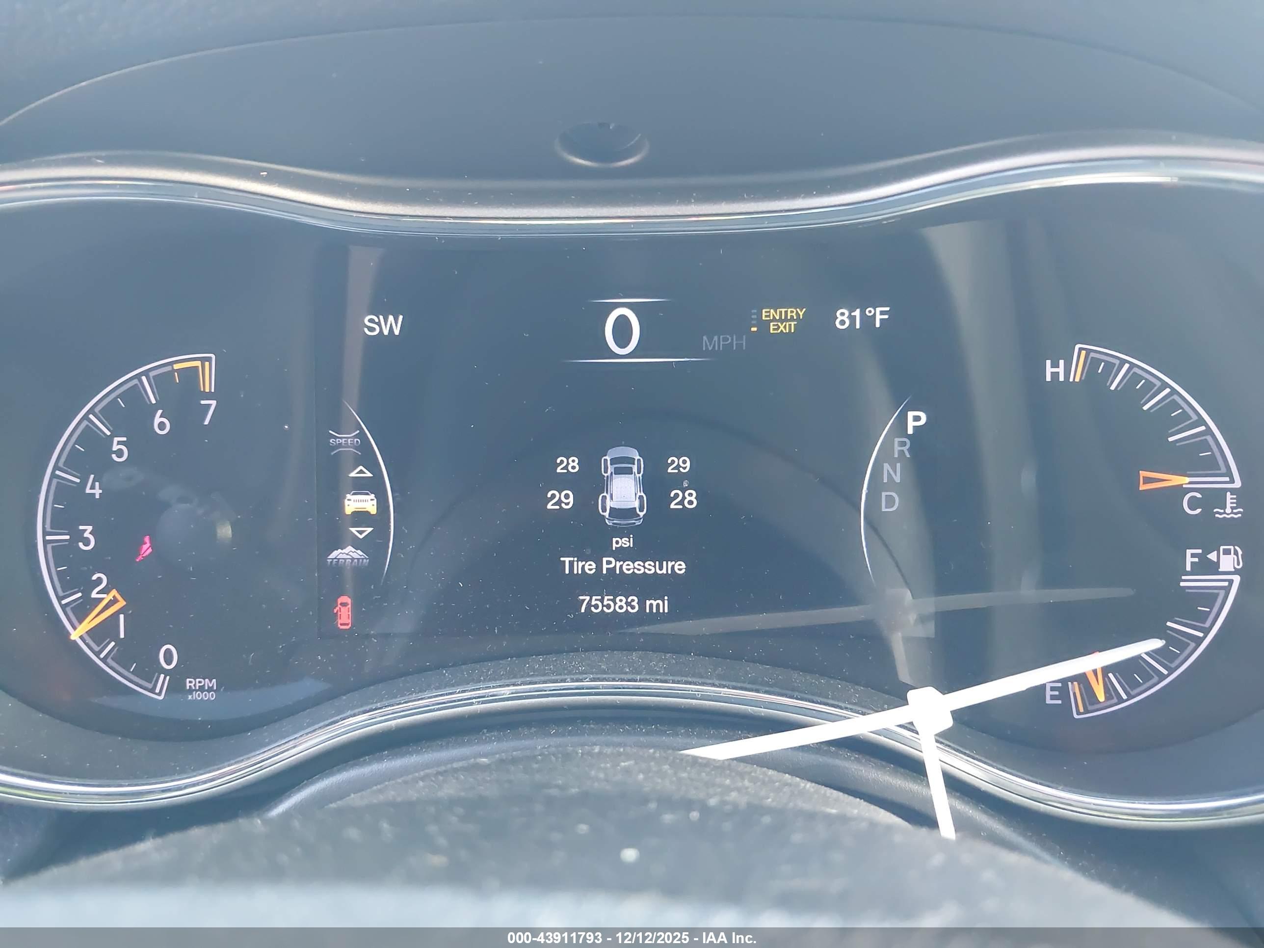 JEEP GRAND image 7