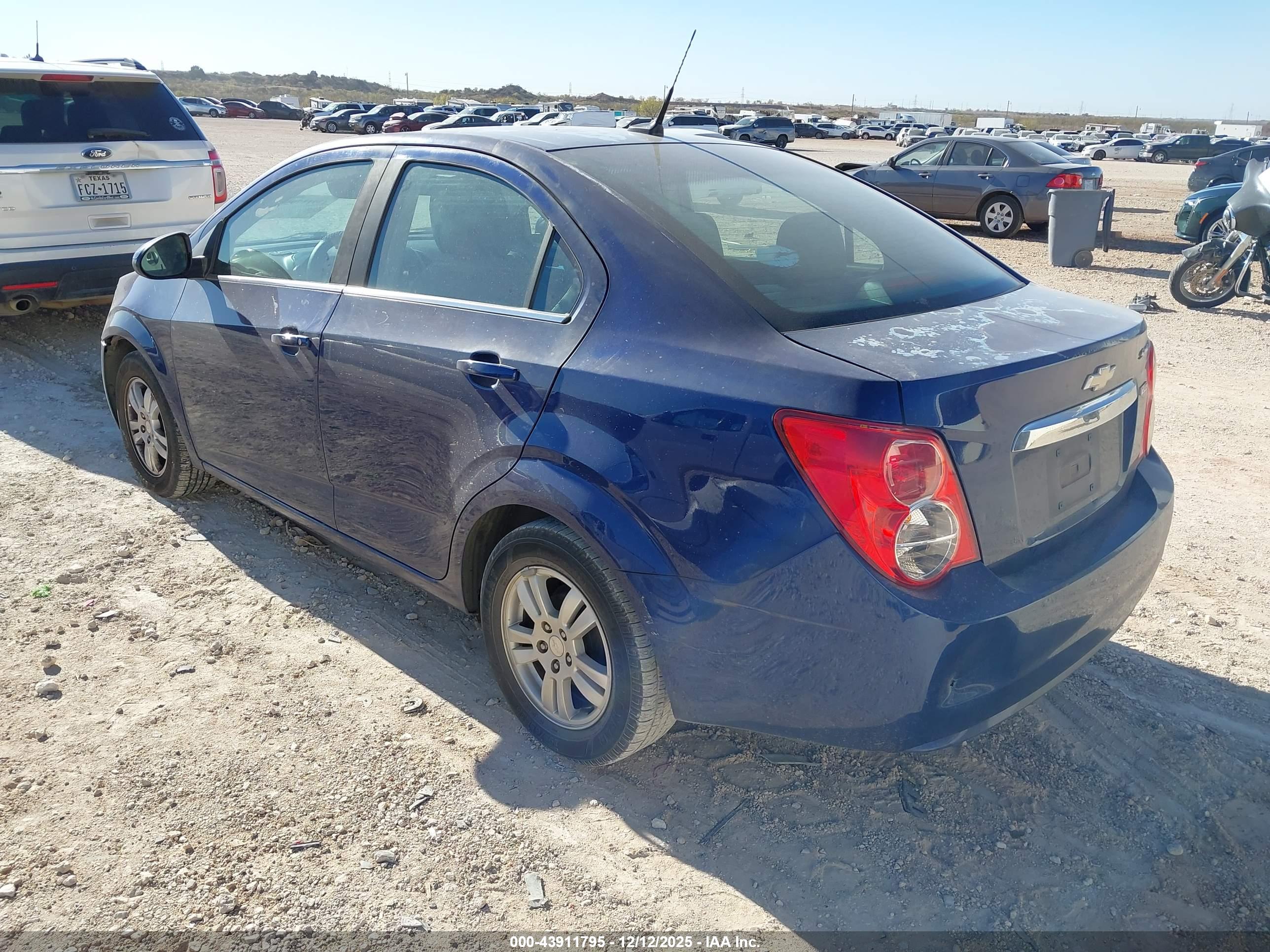 CHEVROLET SONIC image 3