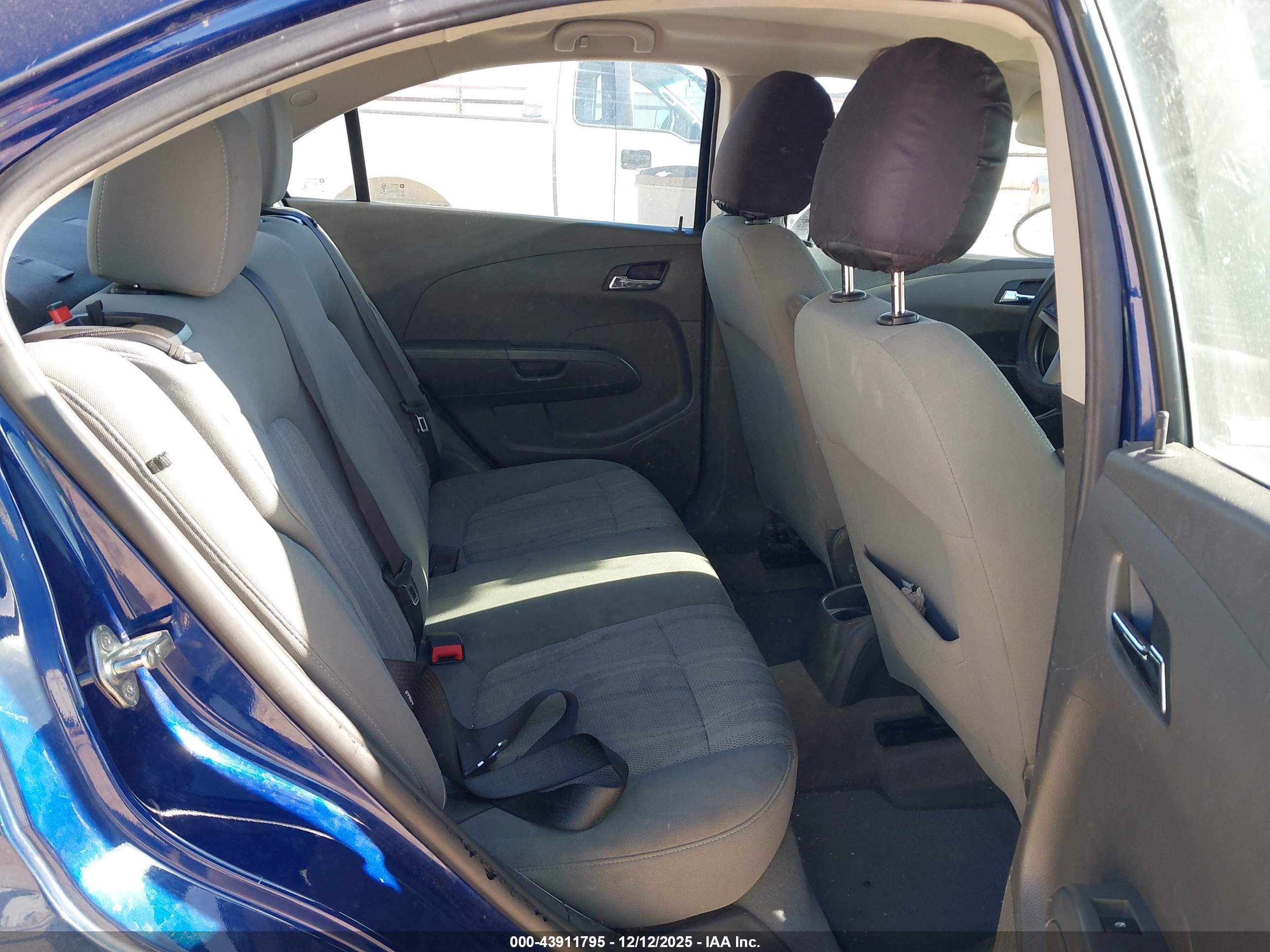 CHEVROLET SONIC image 8