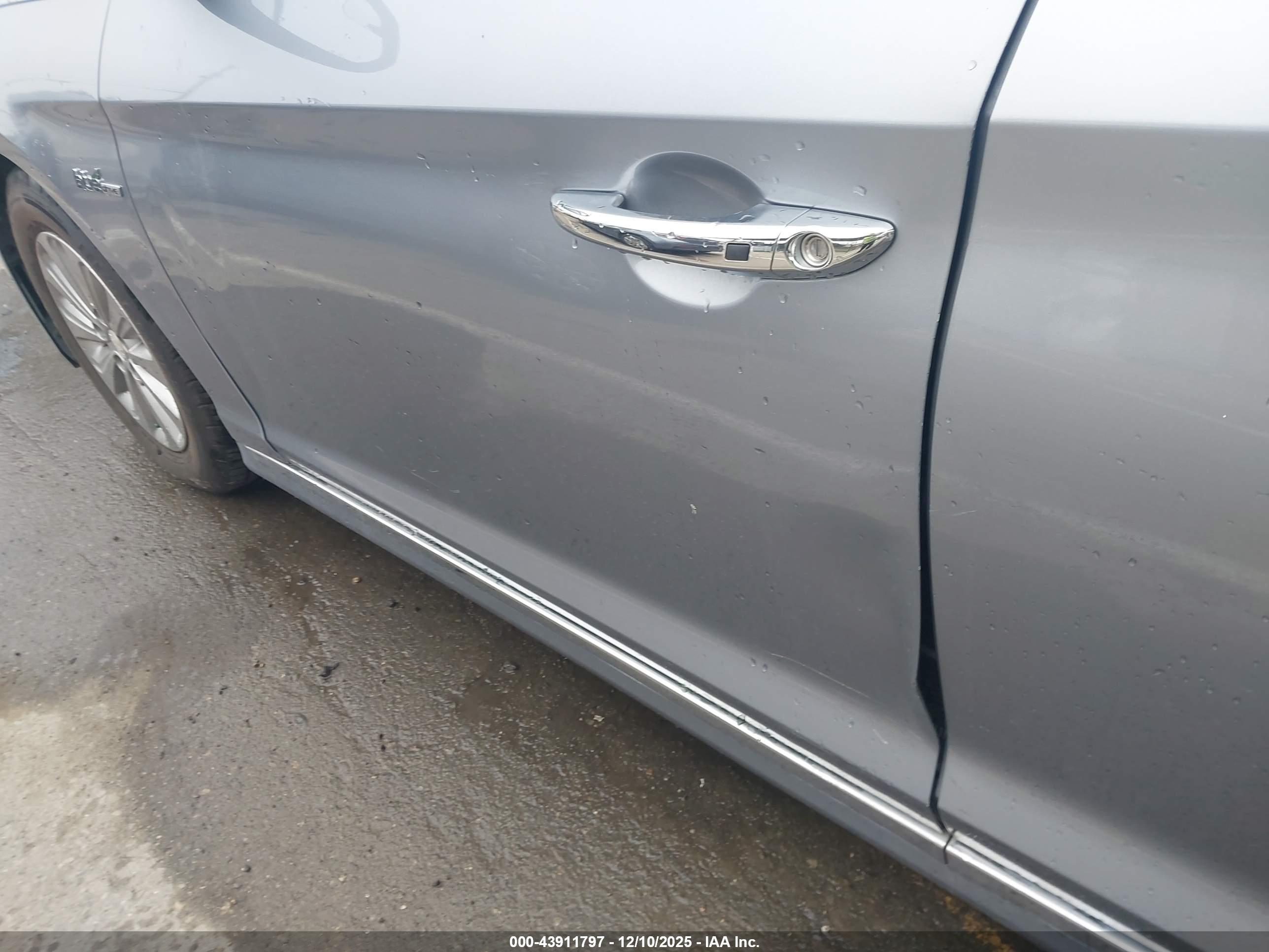 HYUNDAI SONATA image 6