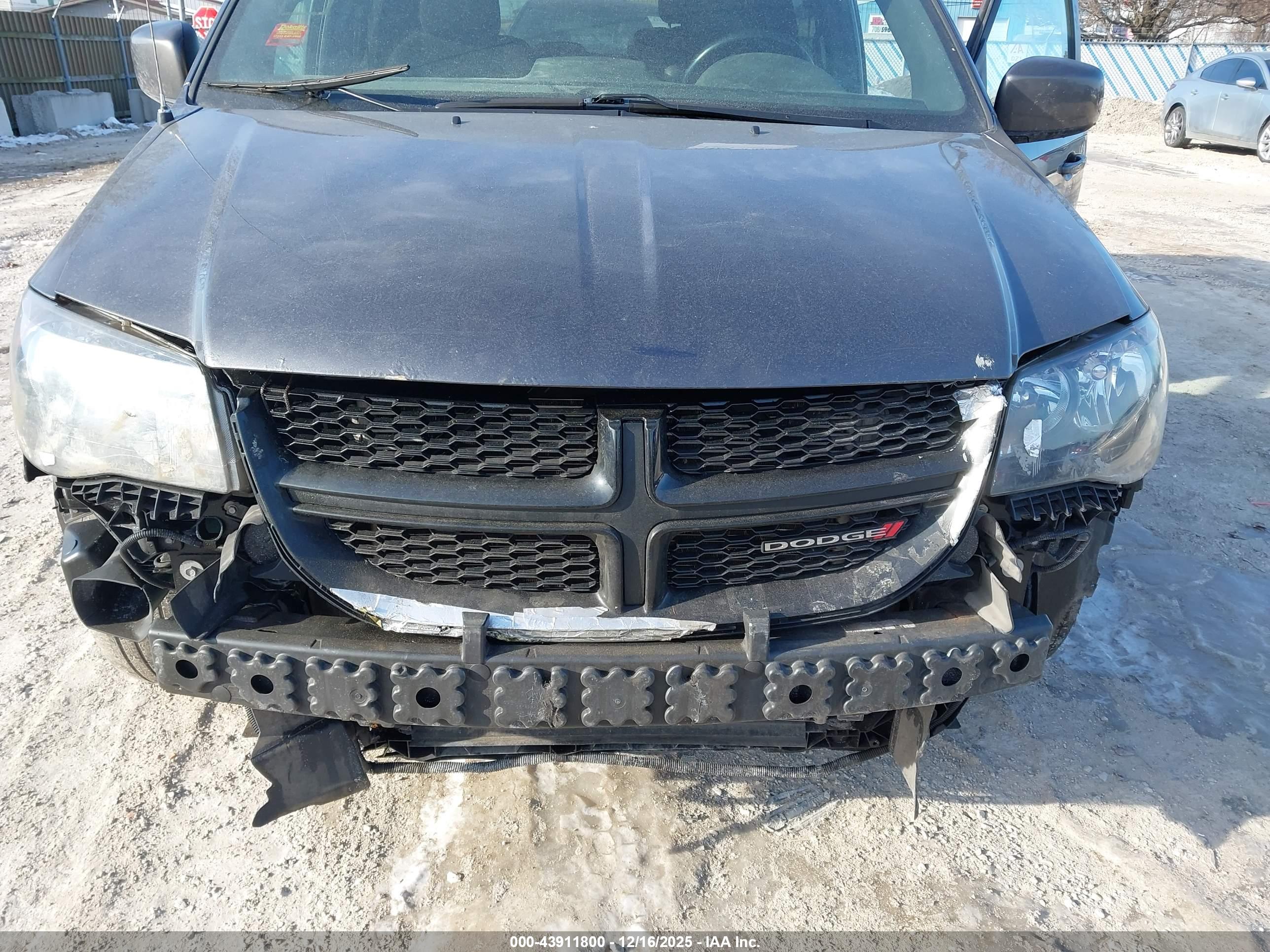 DODGE GRAND image 6