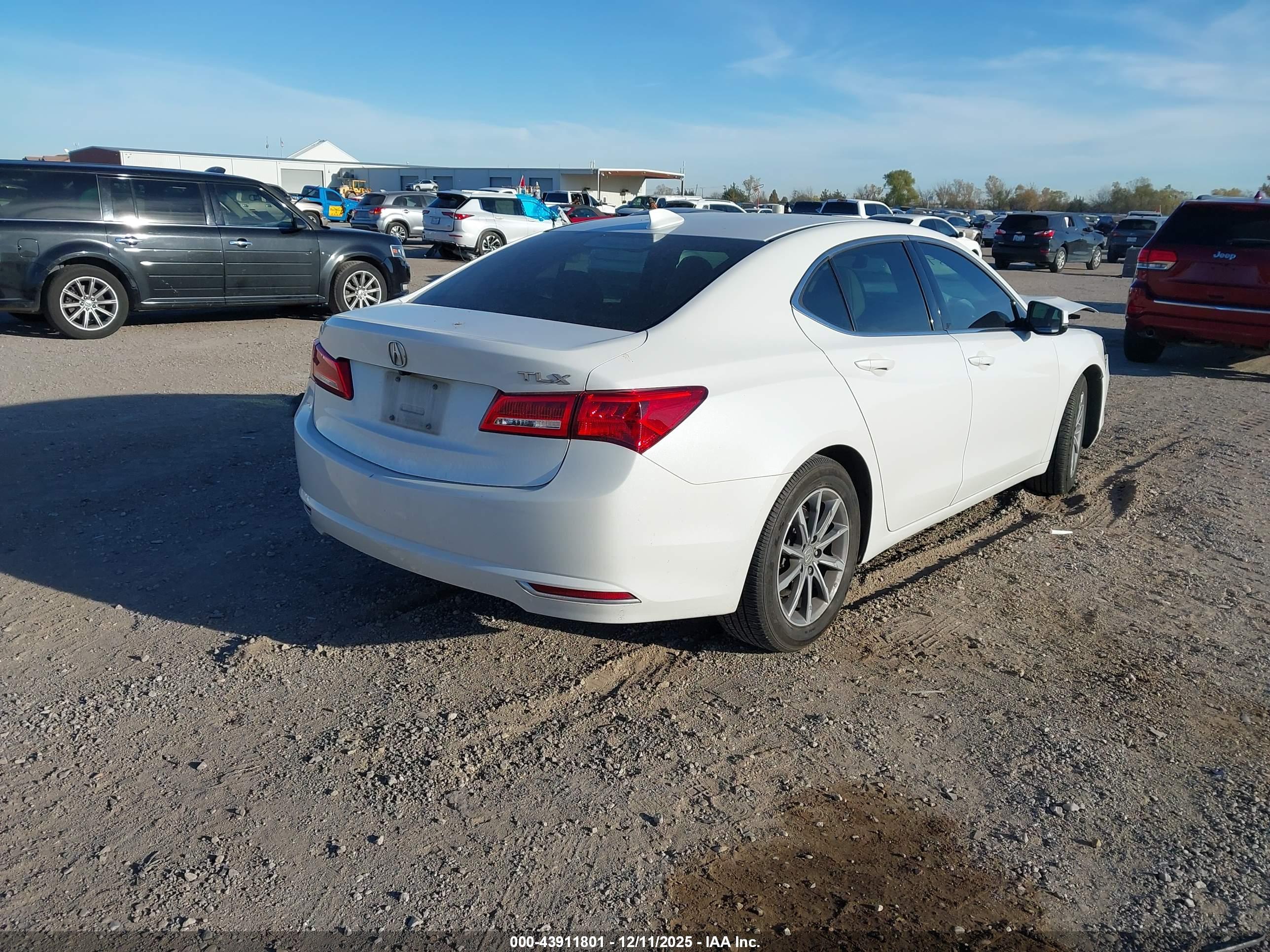 ACURA TLX image 4