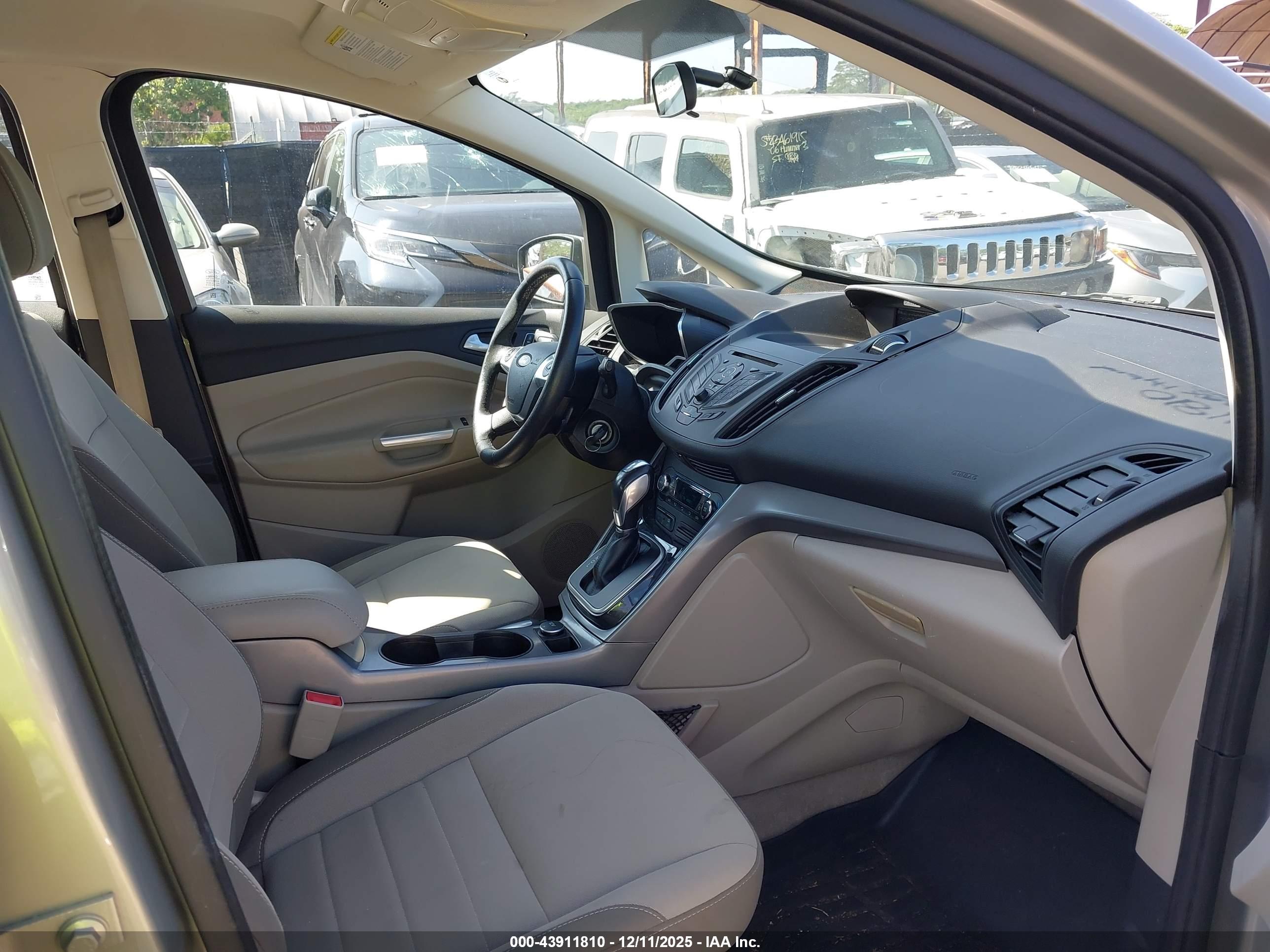FORD C-MAX image 5