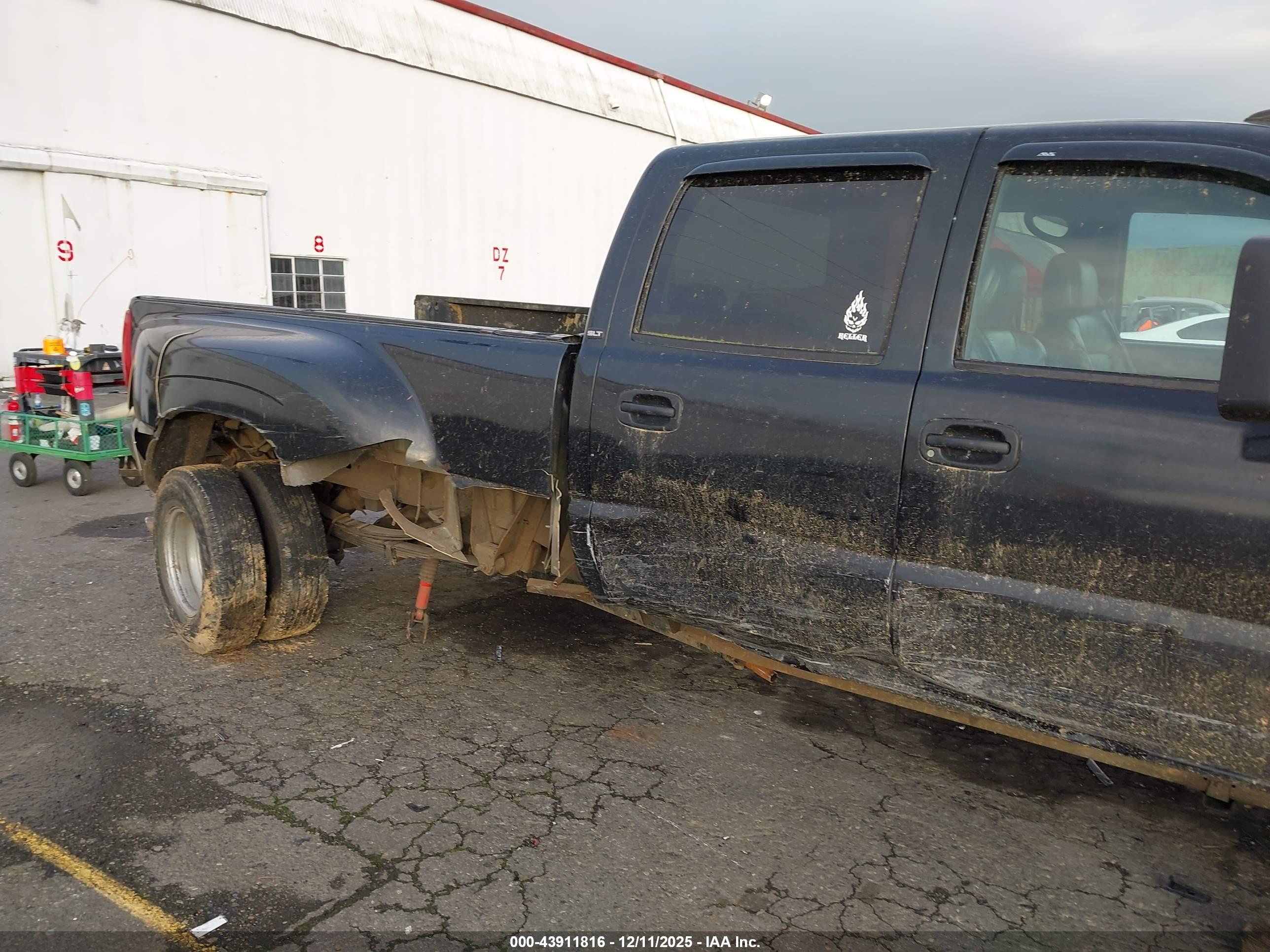 GMC SIERRA image 6