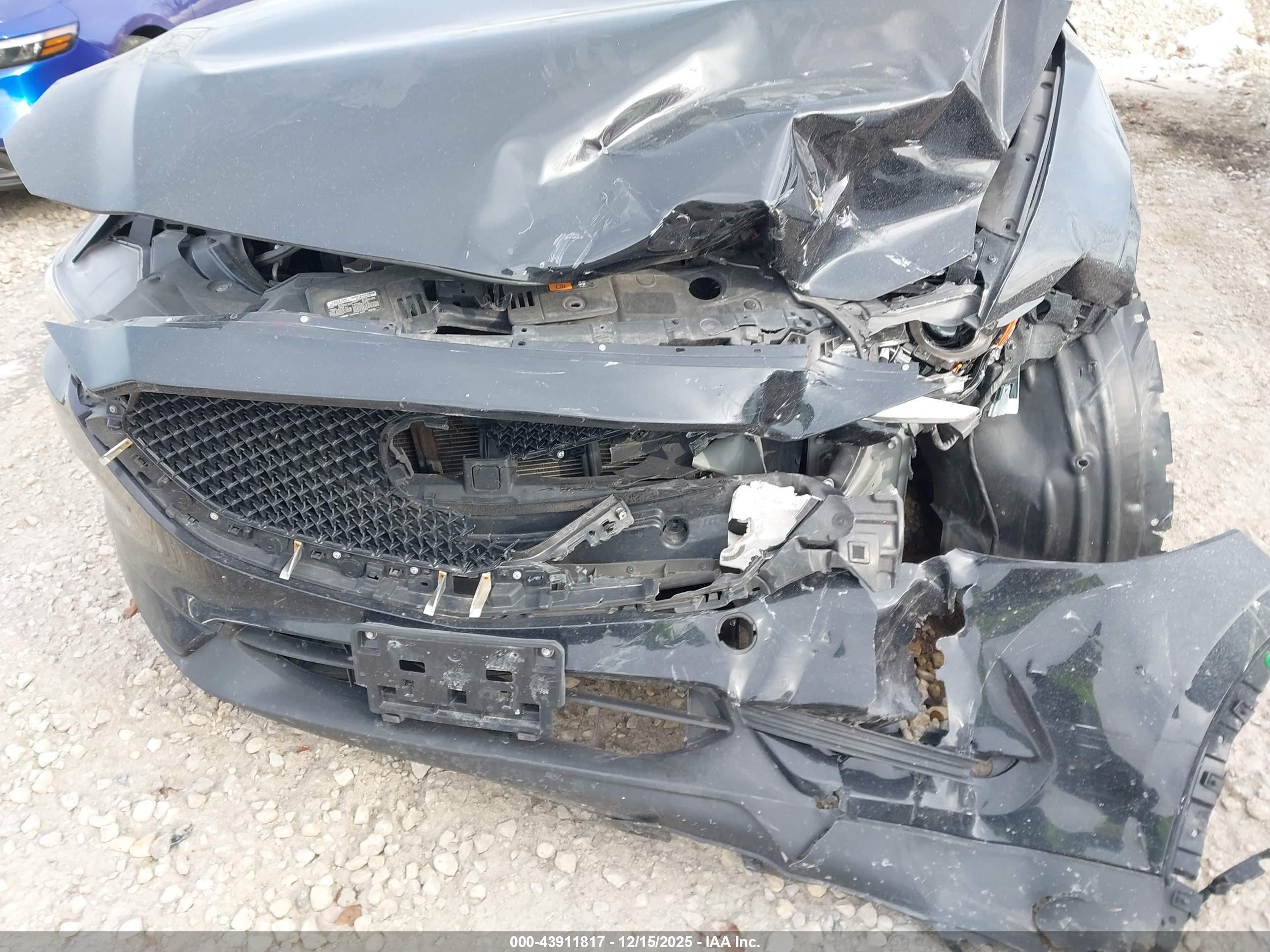 MAZDA CX-5 image 6