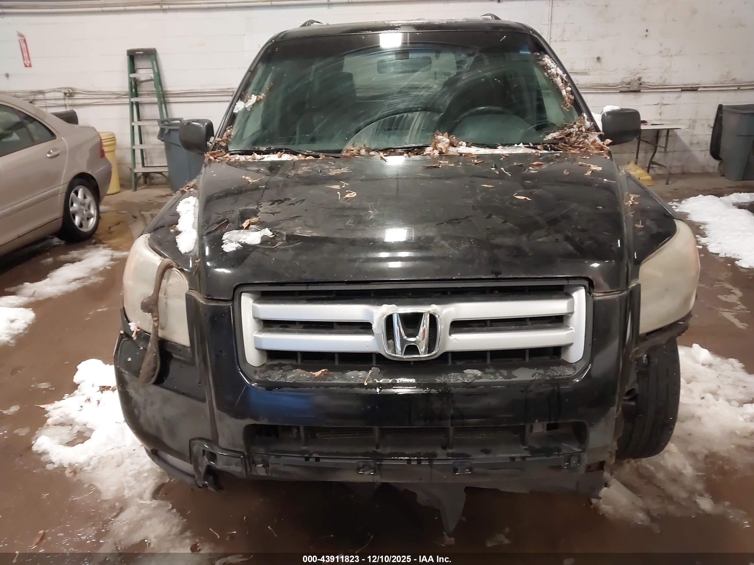 HONDA PILOT image 6
