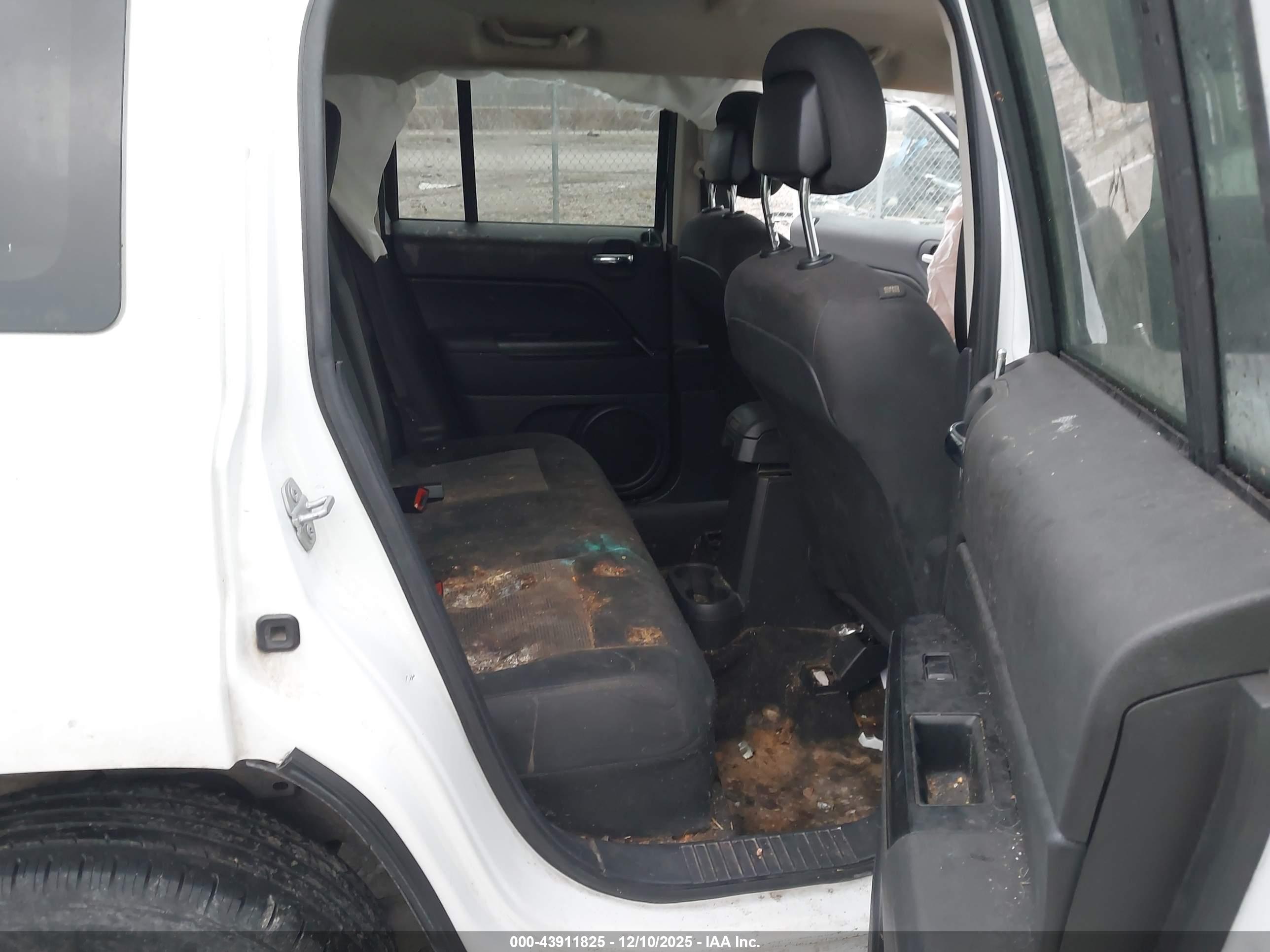 JEEP PATRIOT image 8