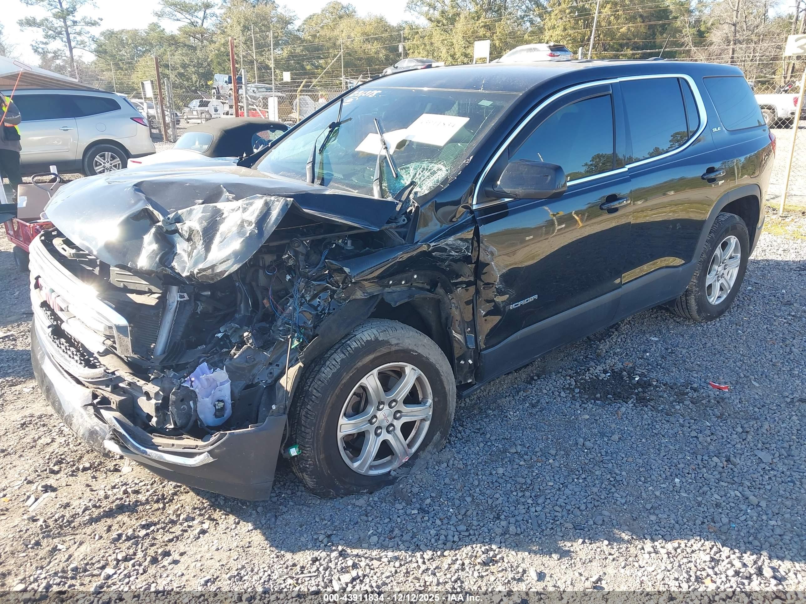 GMC ACADIA image 6