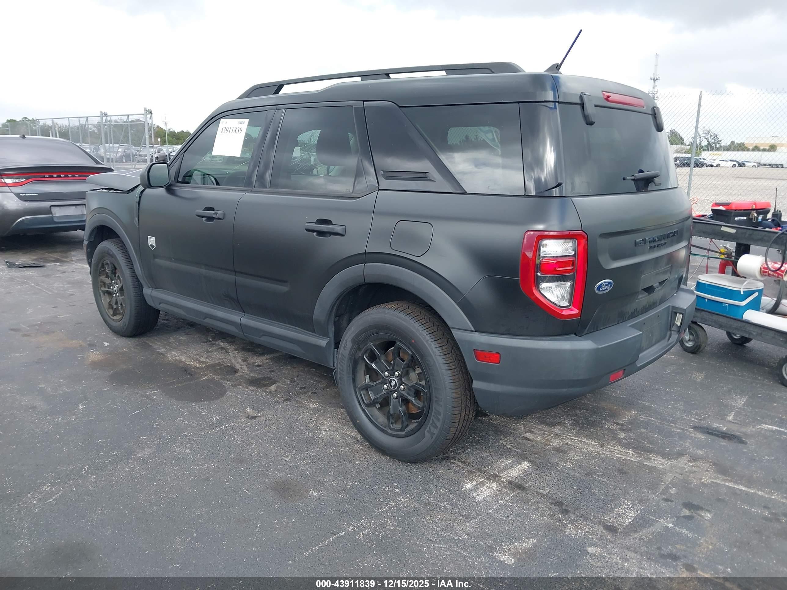 FORD BRONCO image 3