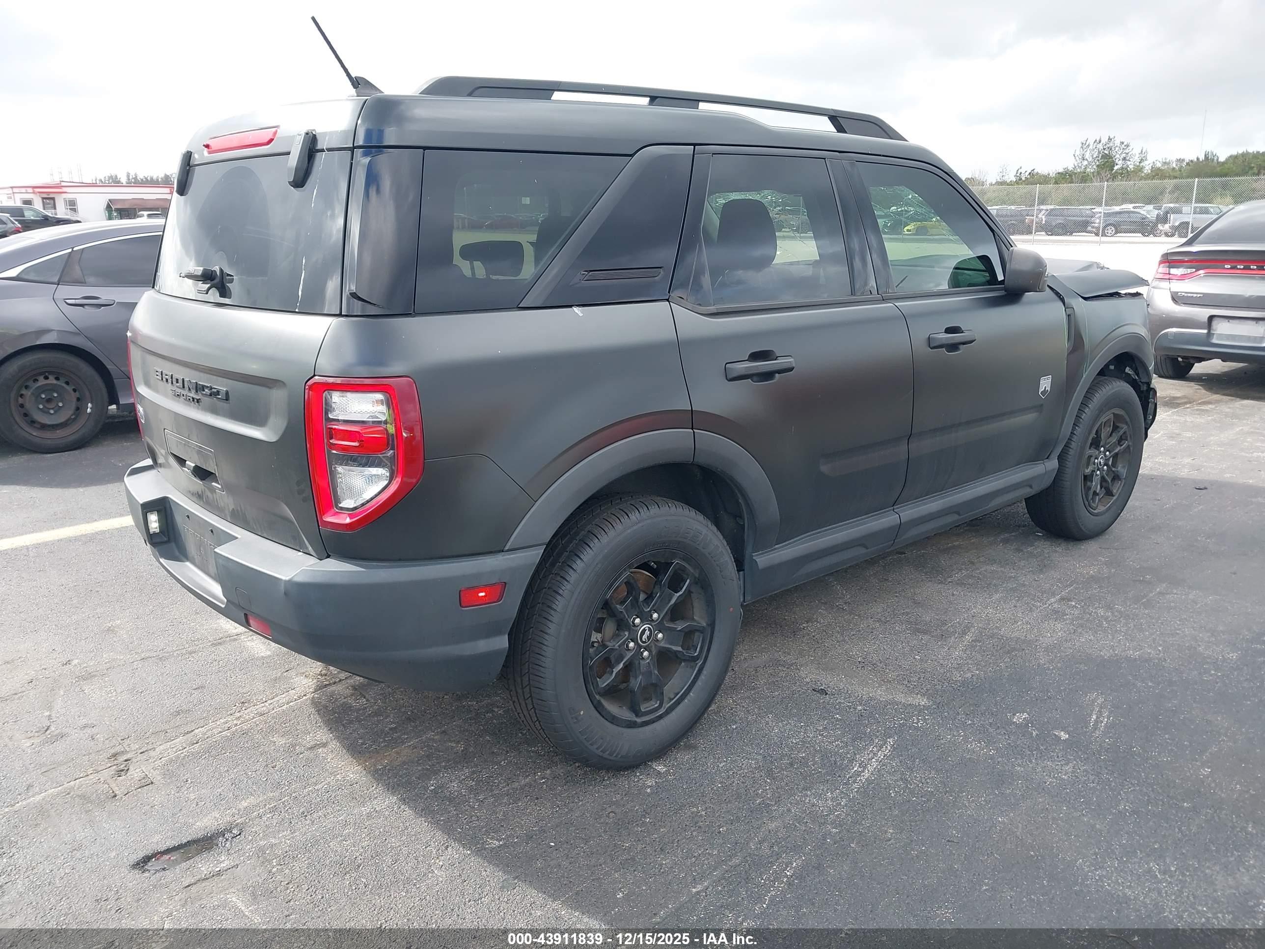 FORD BRONCO image 4