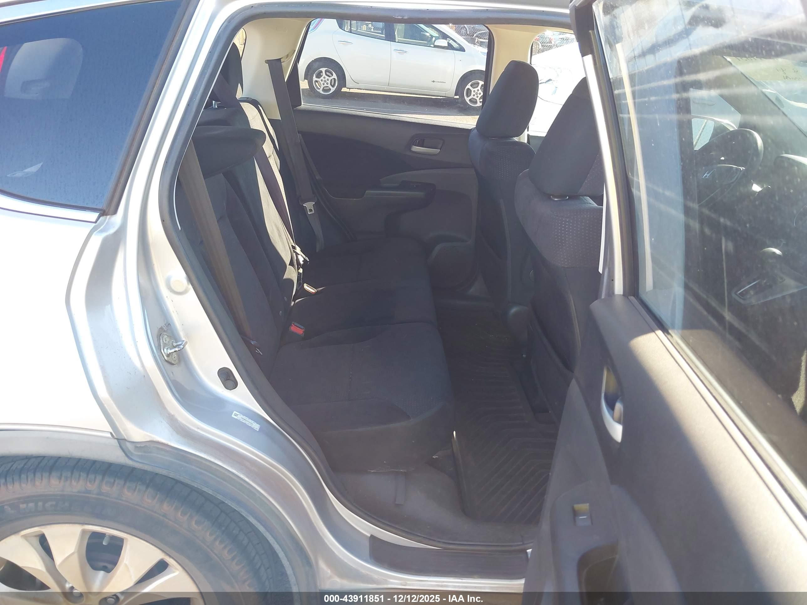 HONDA CR-V image 8