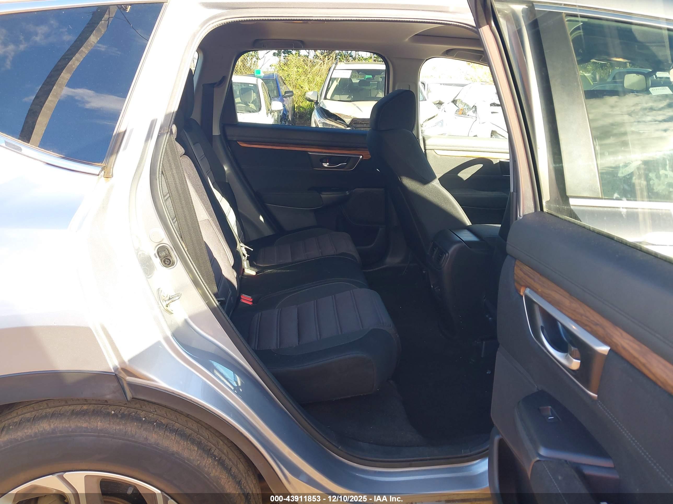 HONDA CR-V image 8