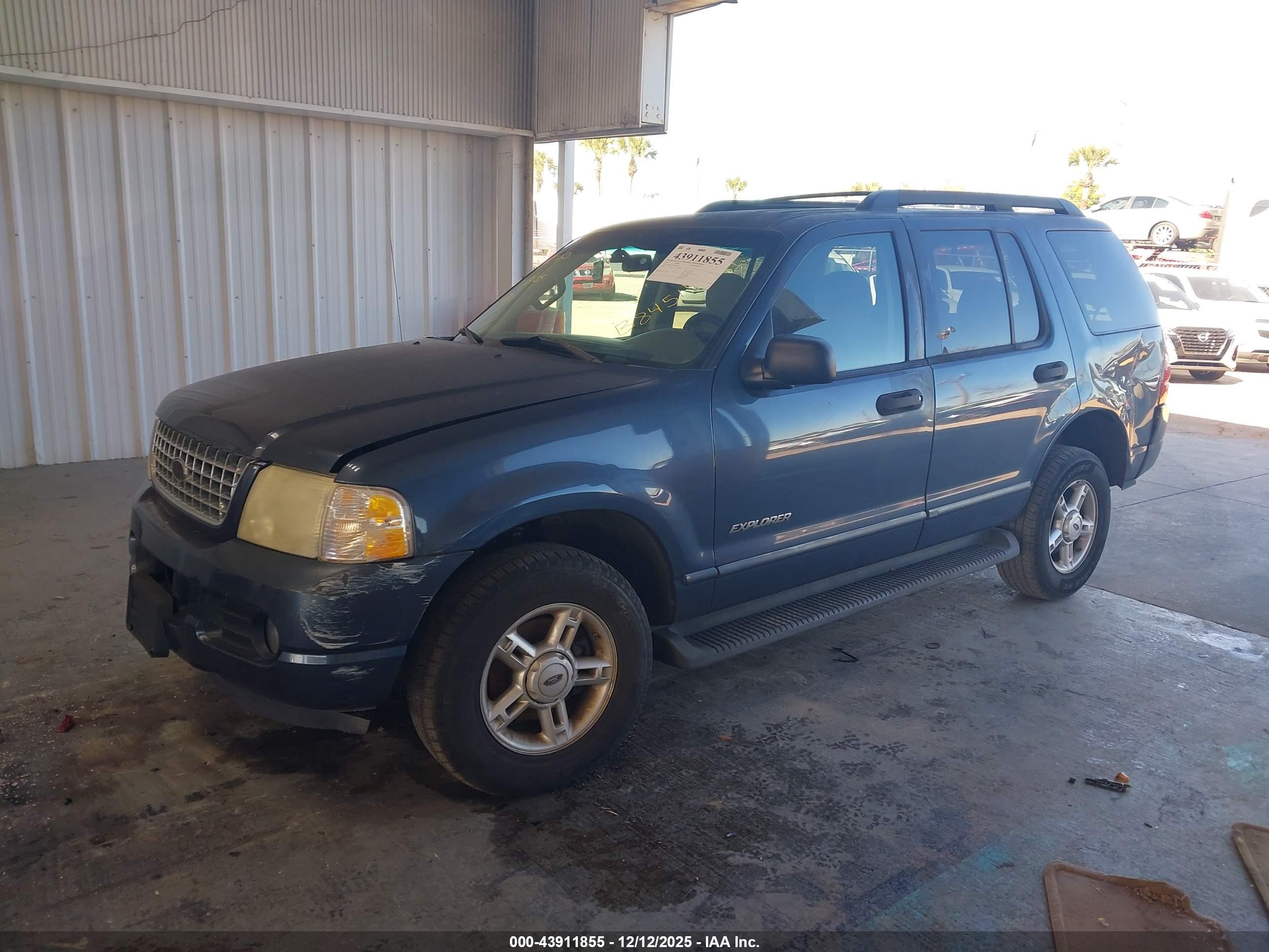 FORD EXPLORER image 2