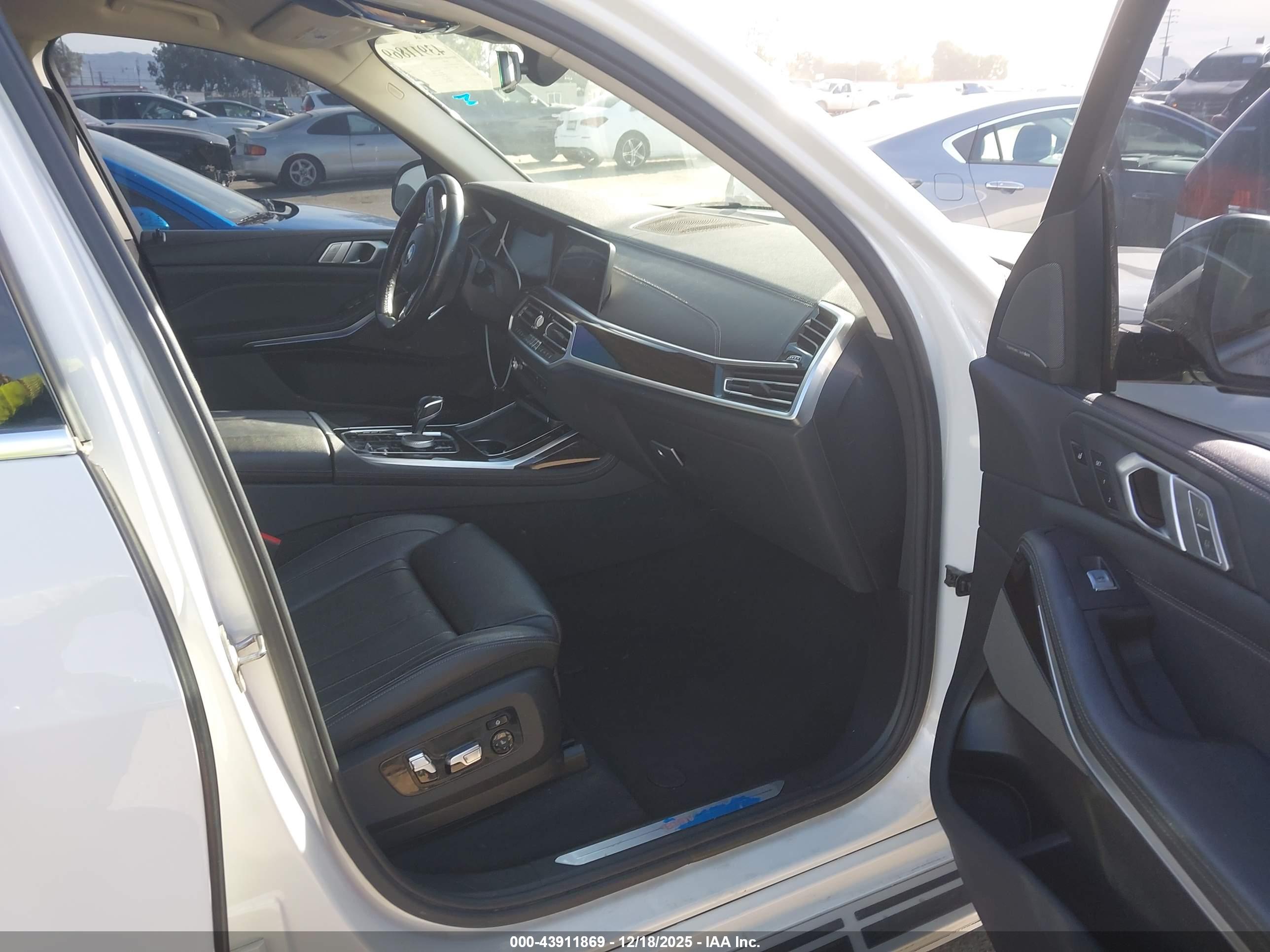 BMW X7 image 5