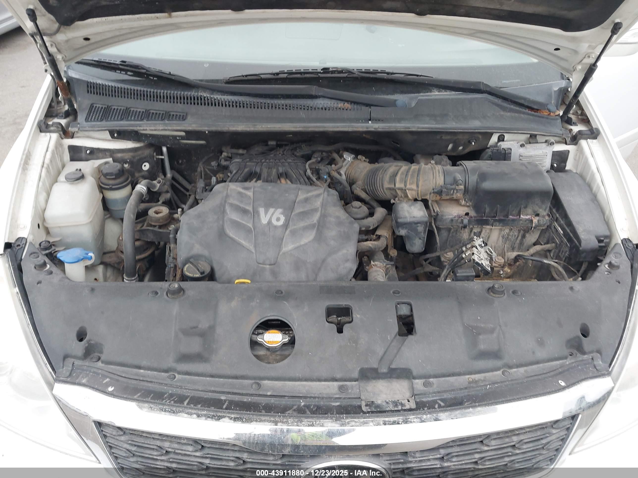 KIA SEDONA image 10