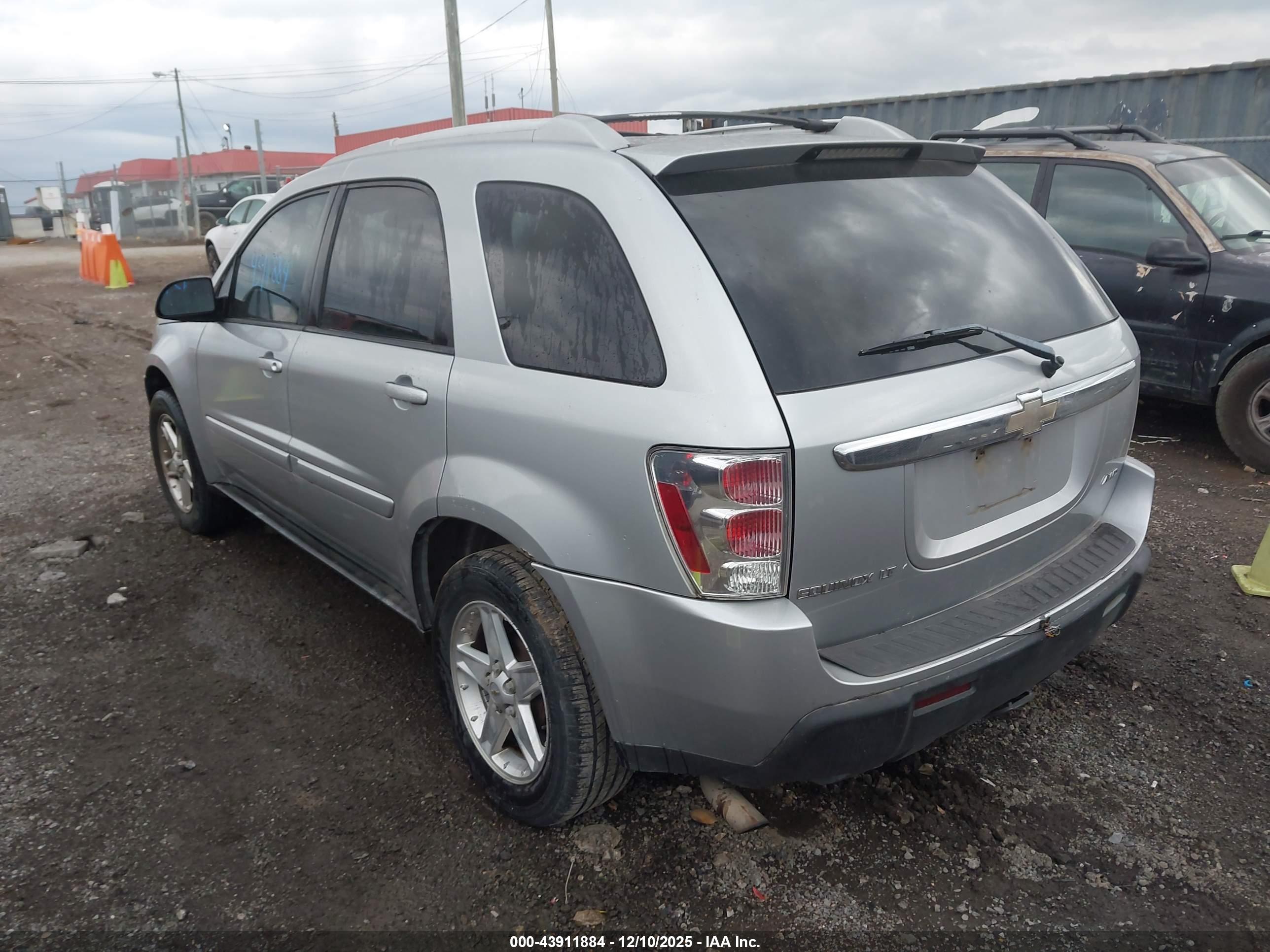 CHEVROLET EQUINOX image 3