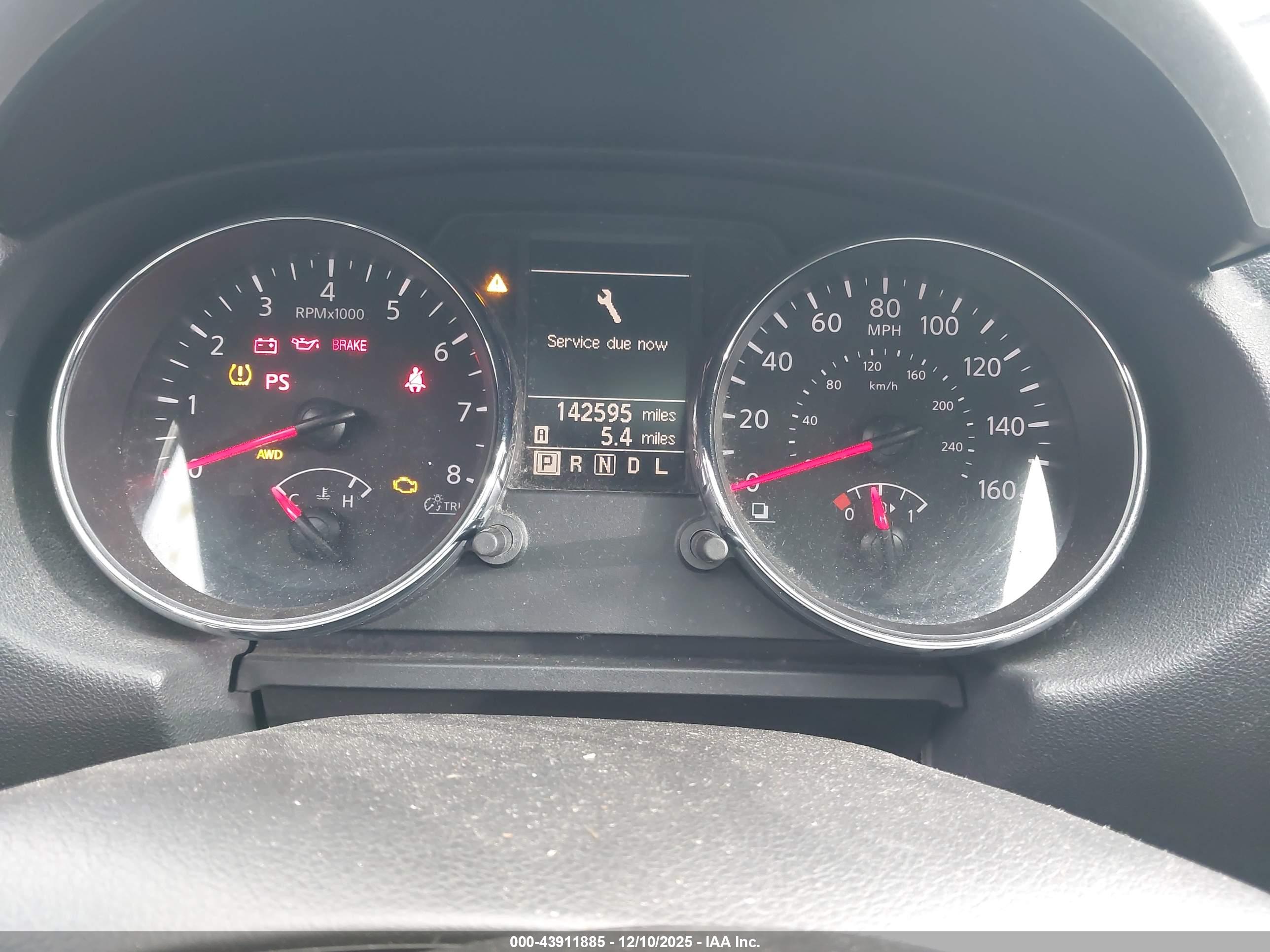 NISSAN ROGUE image 7
